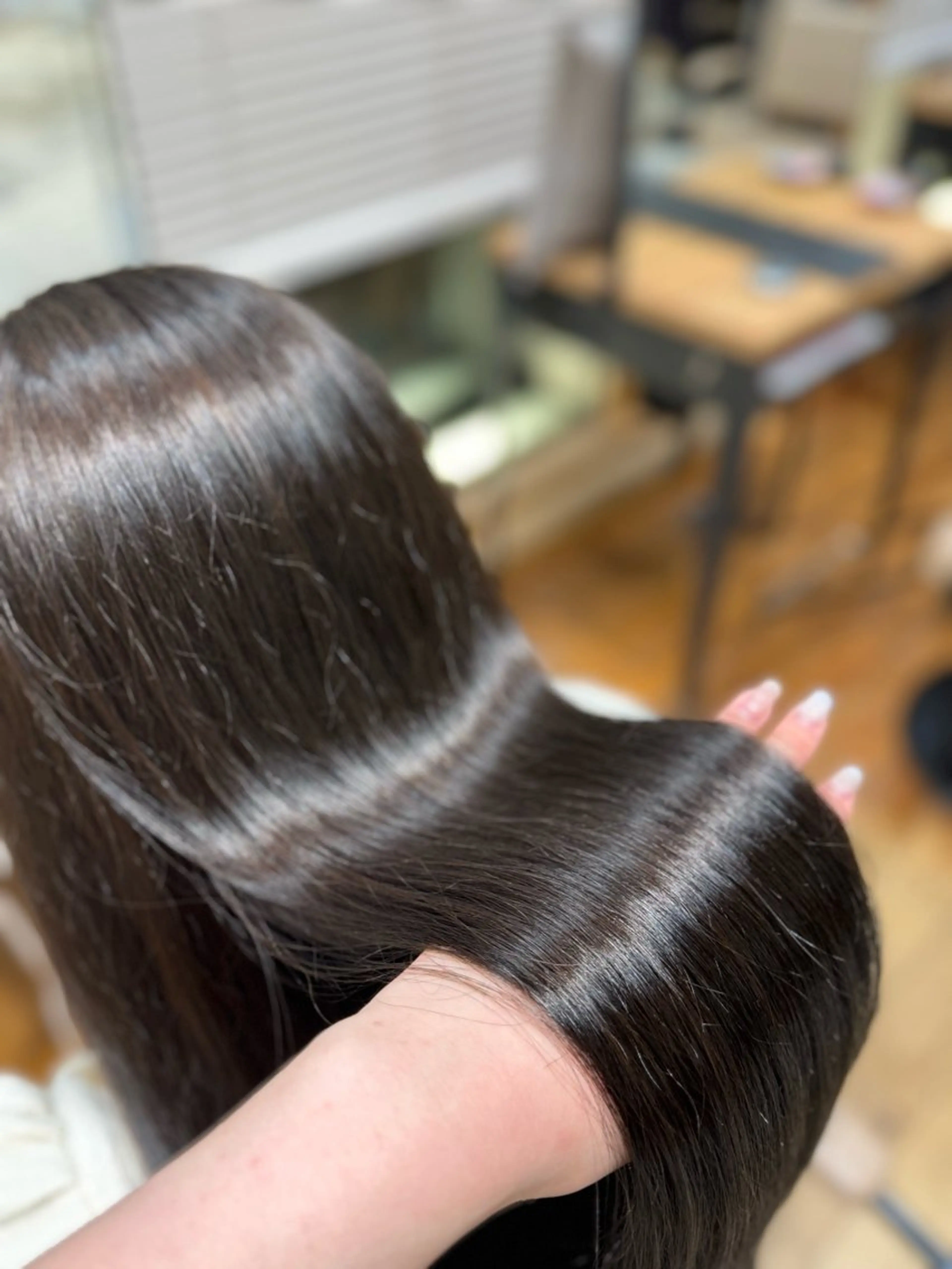 セミロング カラー セミロングパーマ ベージュカラー ブリーチ ブラウンカラー ショコラベージュ トリートメント 新宿透明感カラー 髪質改善/吉川怜奈のヘアスタイル