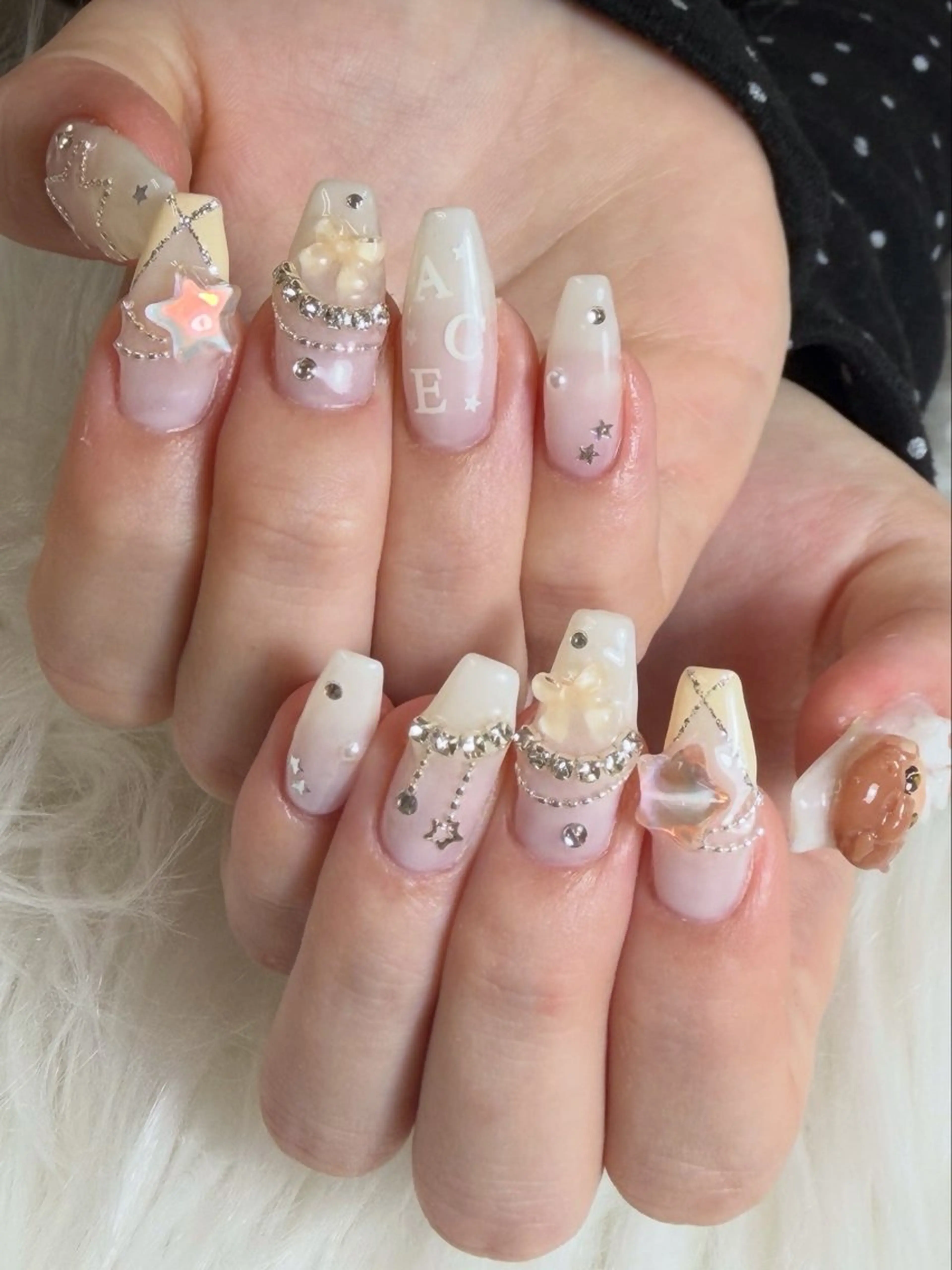 ネイル ハンドネイル Kanako 💫のネイルデザイン