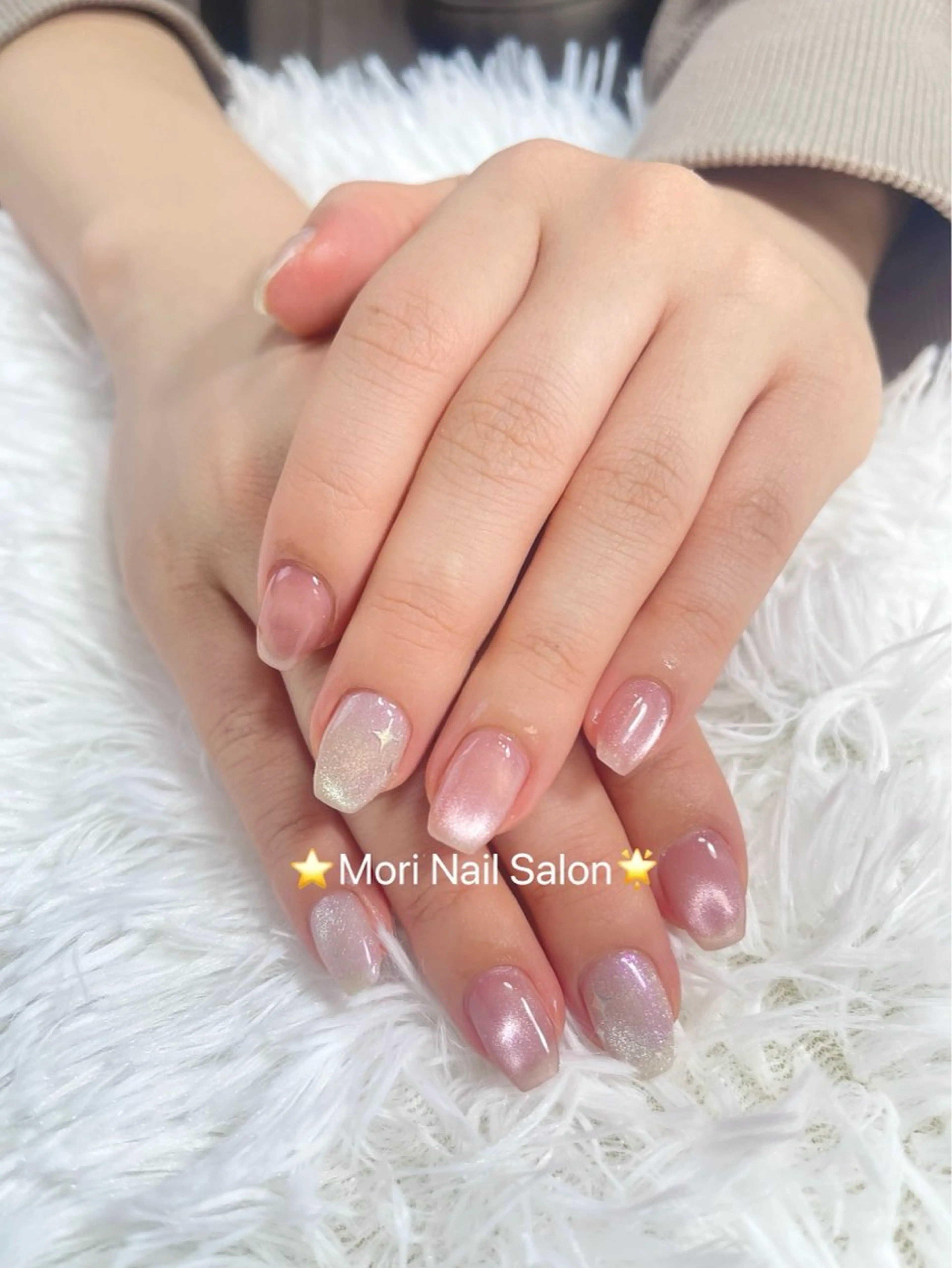 ネイル アートネイル マグネットネイル MORI ネイル SALONのネイルデザイン