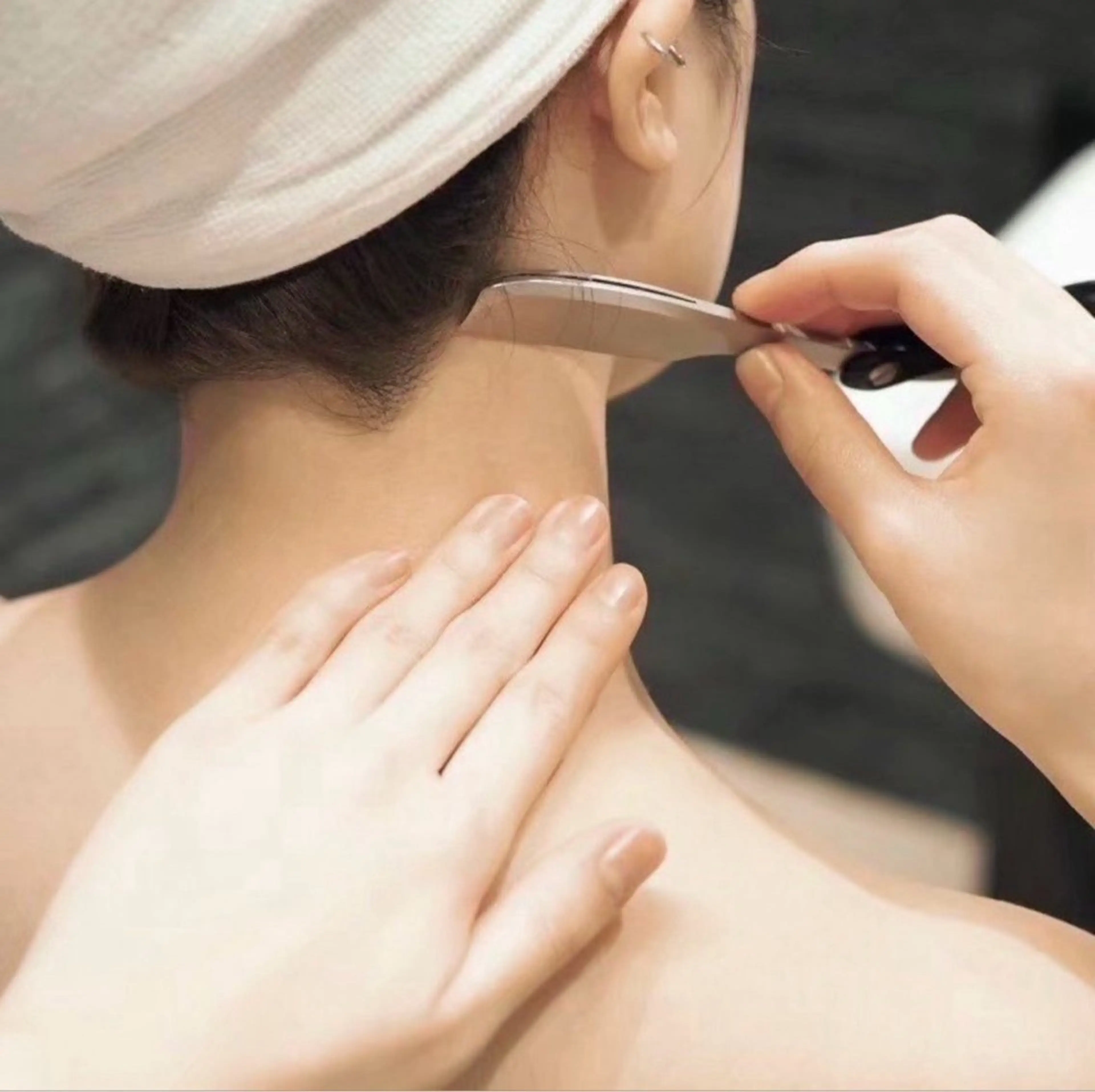 🫧shaving【デコルテ】の写真