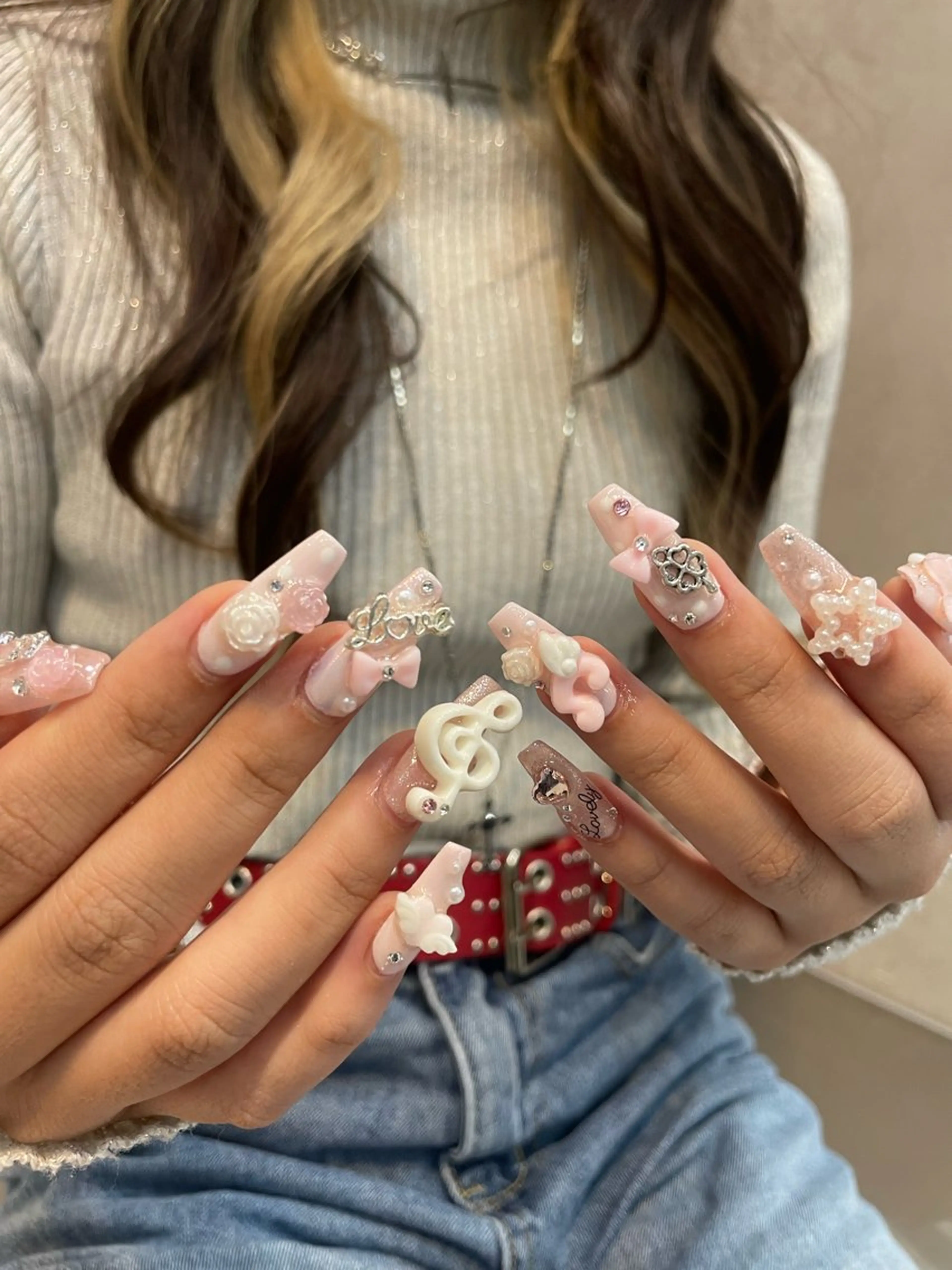 ネイル VENUS BELT所属・VENUS BELT 🩷kanadeのネイルデザイン