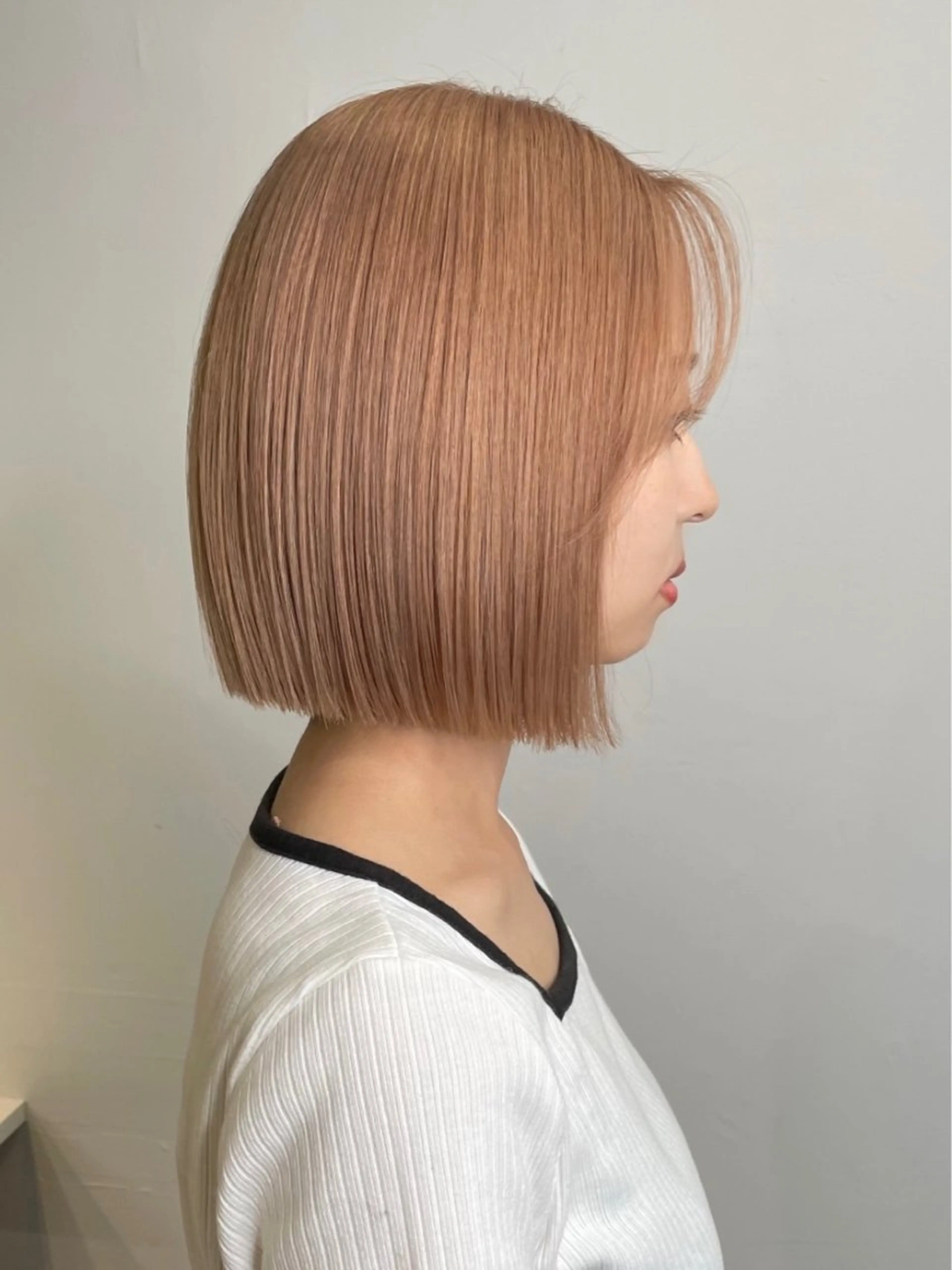 ミディアム カラー ヘアアレンジ ベージュカラー ブリーチ ブロンド ダブルカラー ミルクティーベージュ カット ヘアカラー トリートメント maoブリーチ無し 似合わせカラーのヘアスタイル