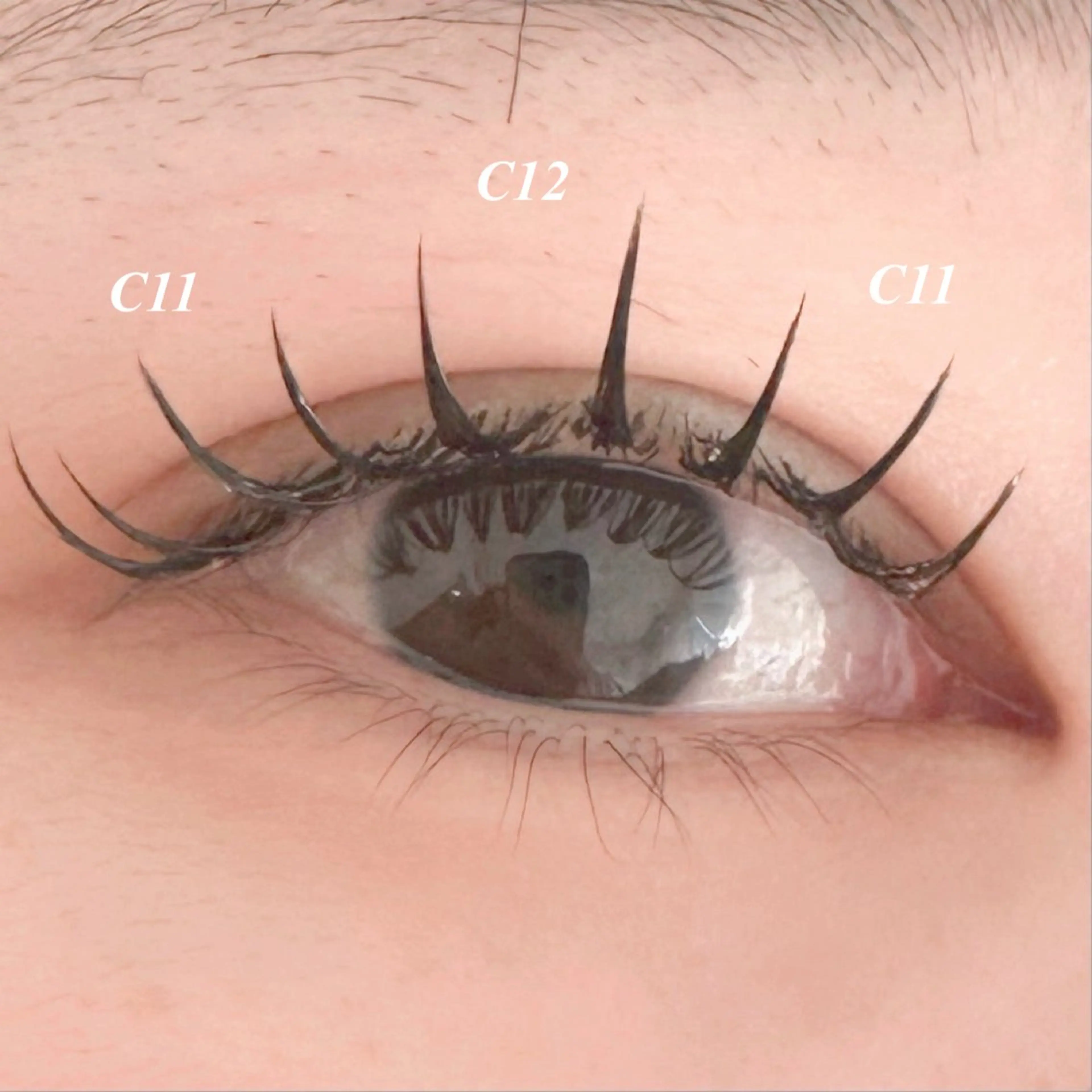 マツエク・マツパ 束感まつ毛 フラットラッシュ Le'a永山 綾華のマツエク・マツパデザイン