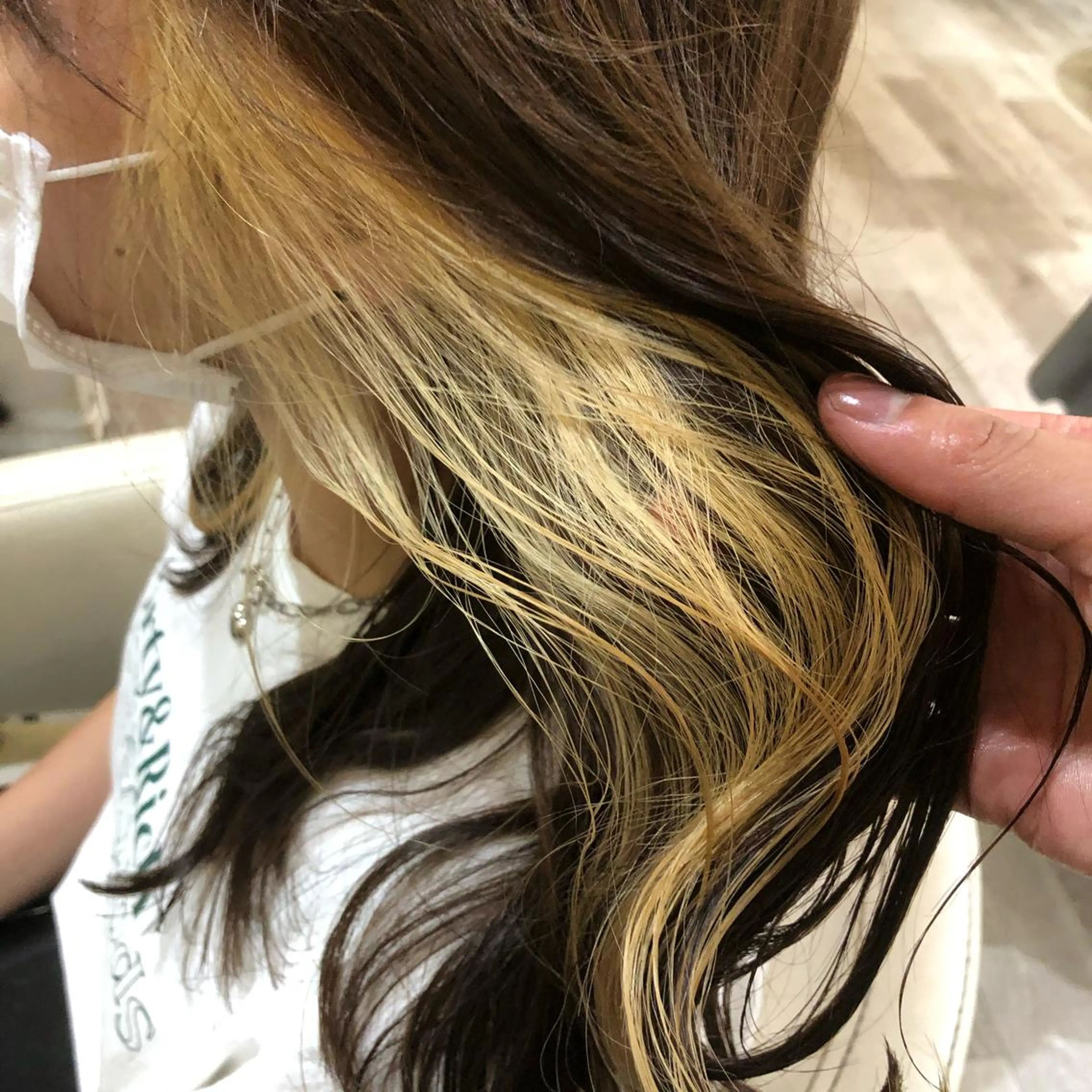 ロング カラー イヤリングカラー カラー特化美容師 なかもと たつひろのヘアスタイル