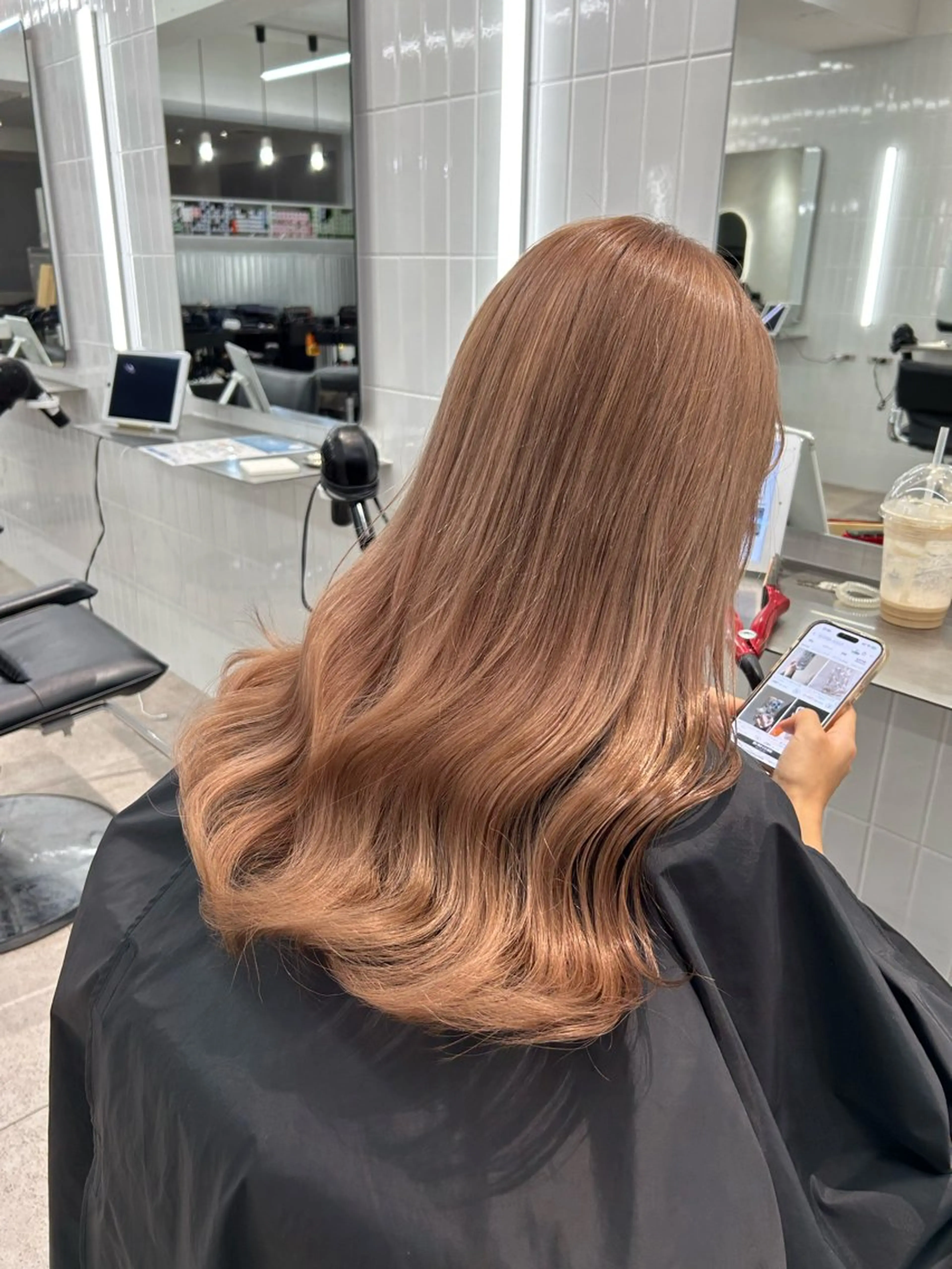 セミロング カラー ヘアアレンジ ヘアカラー トリートメント ヘアセット ショート/ボブ/似 合わせ/顔周りカットのヘアスタイル