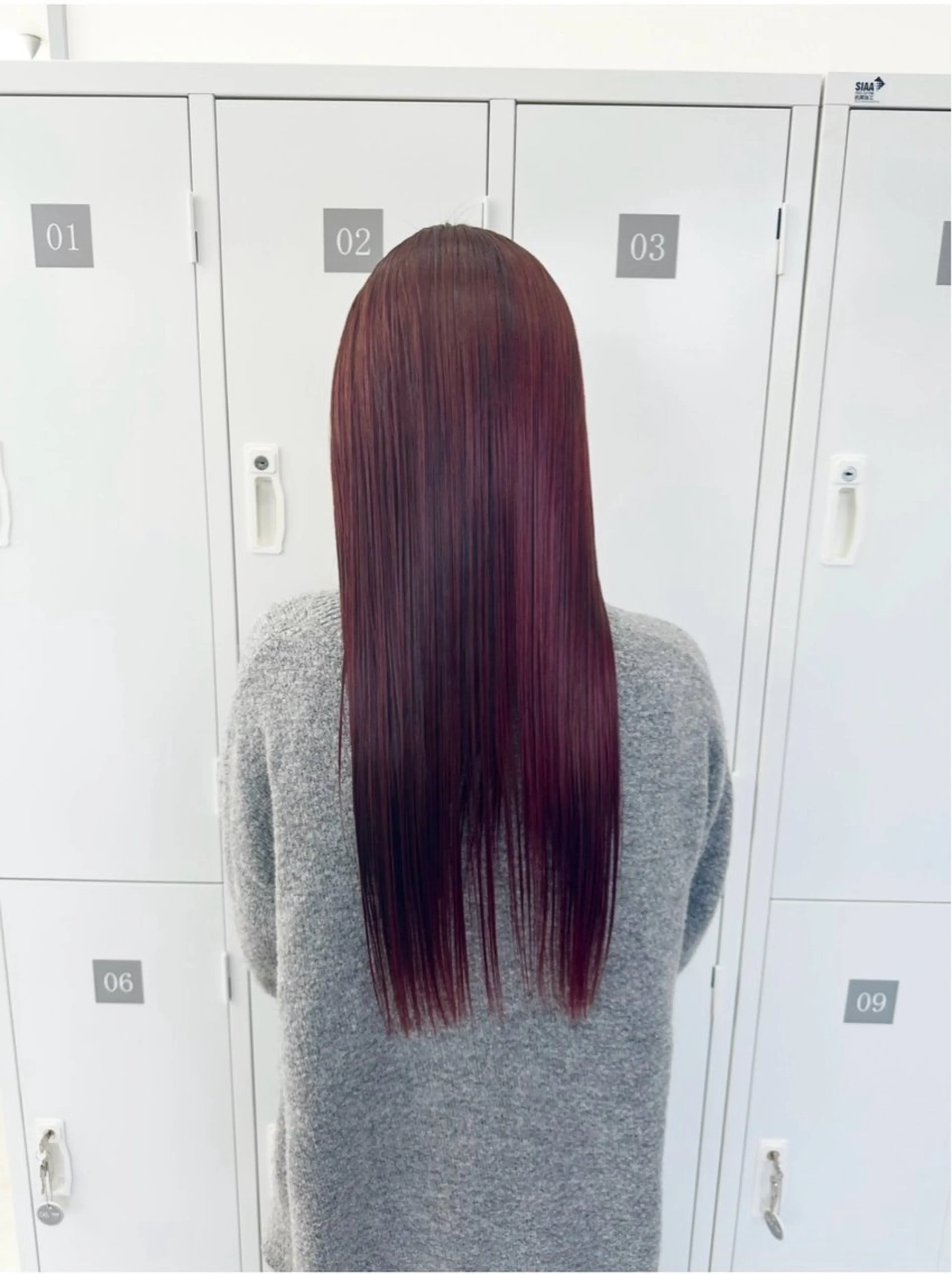 ロング カラー 相田 絢音のヘアスタイル