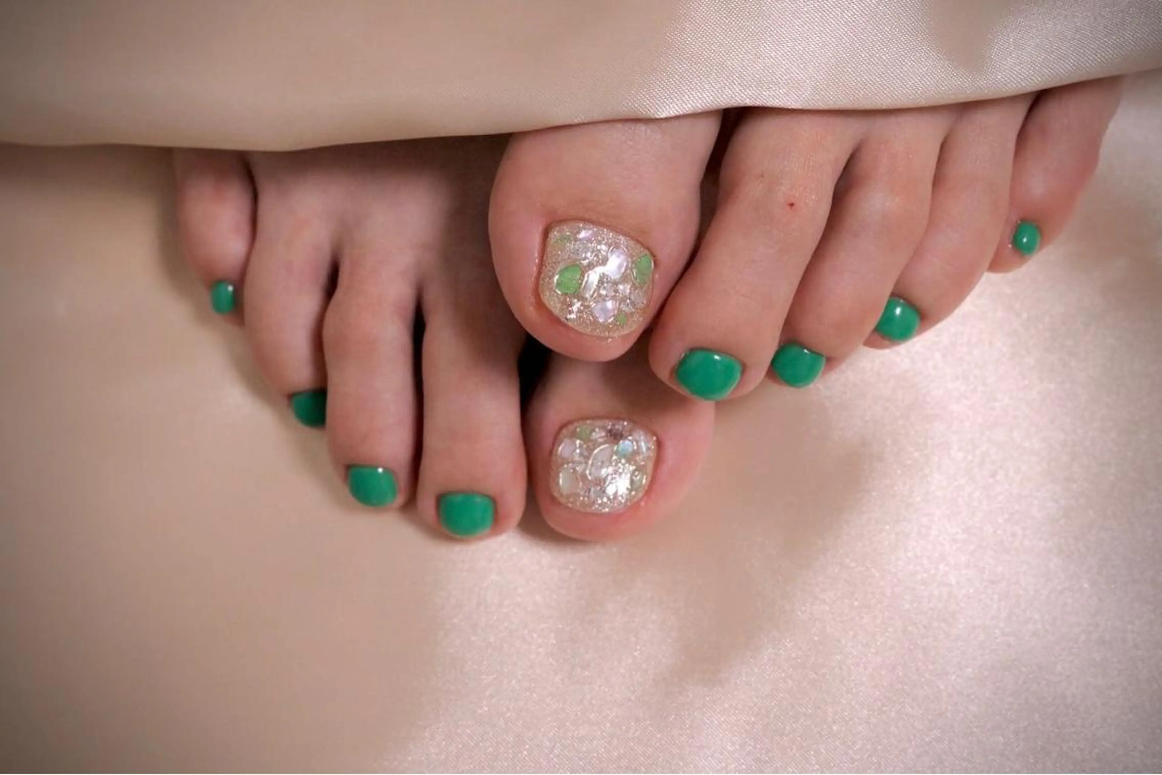 ネイル フットネイル MH Nailのネイルデザイン