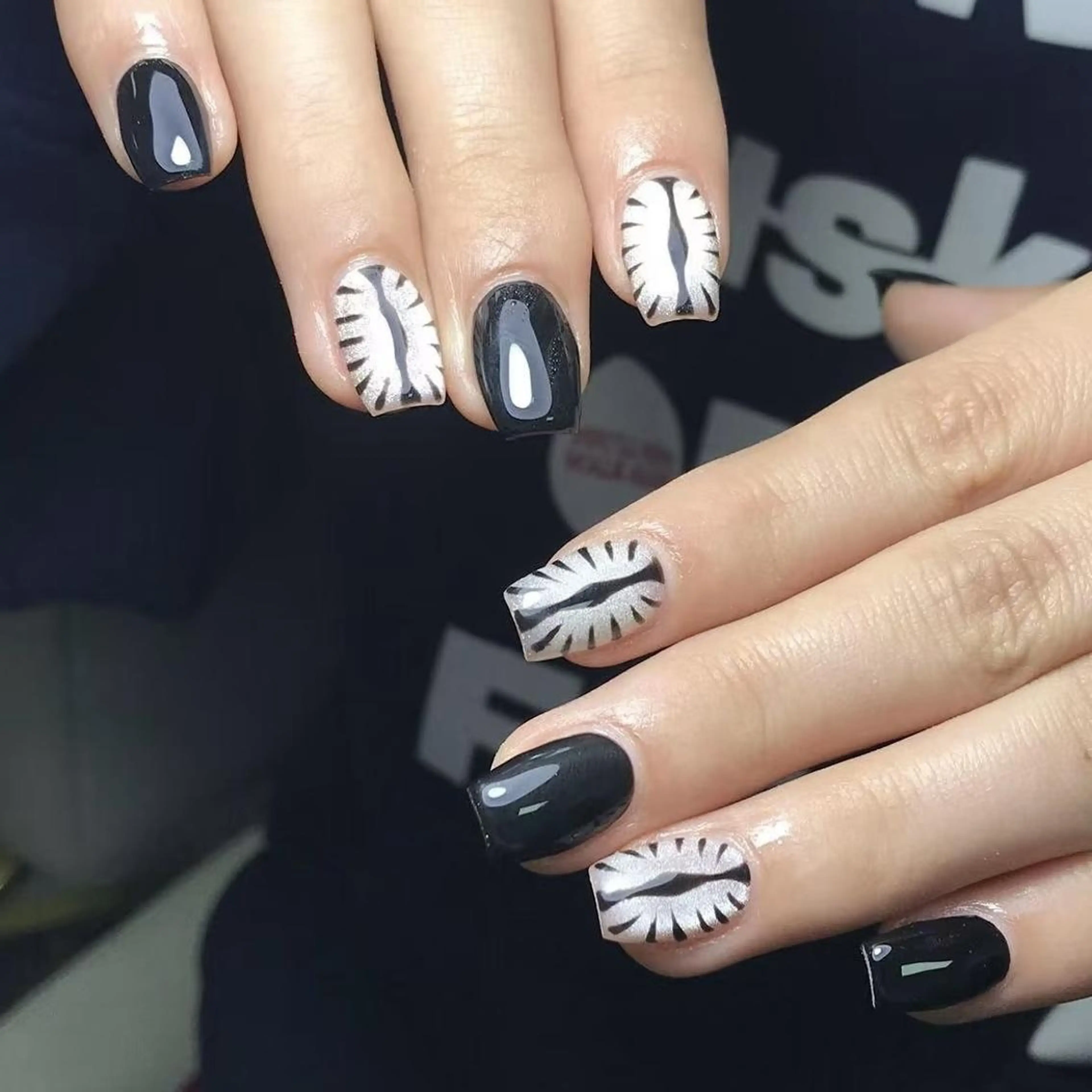 ネイル DEMAIN- 🌹のネイルデザイン