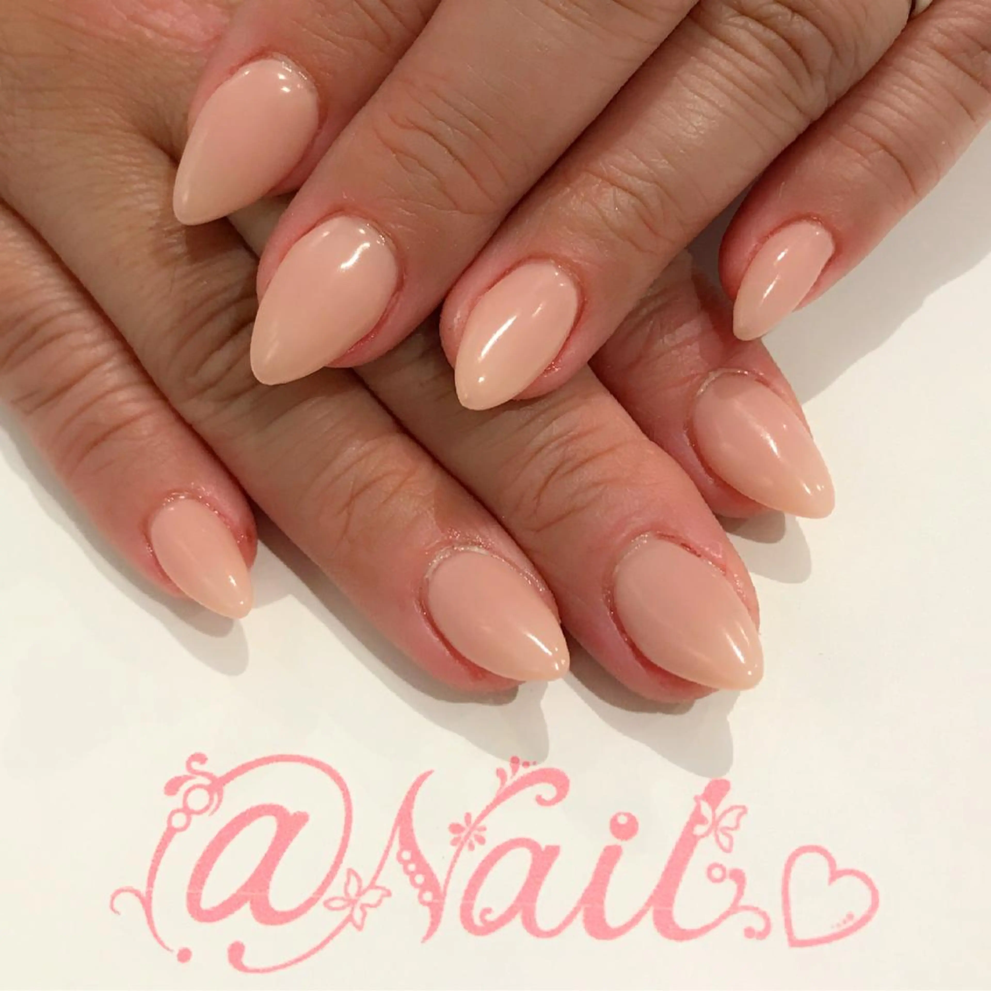 ネイル アートネイル フットネイル ジェルネイル 持ち込み ワンカラーネイル 小尾 栞のネイルデザイン