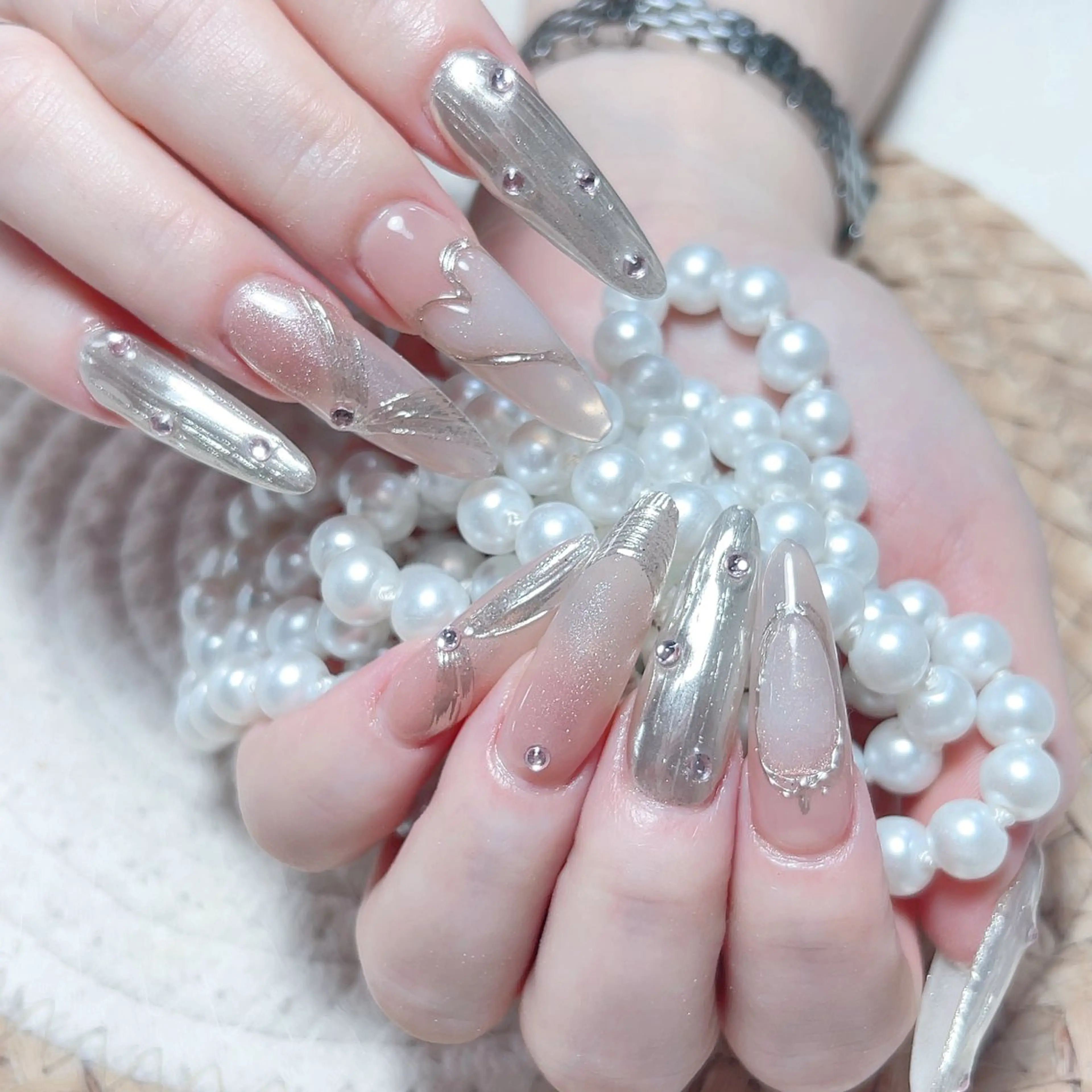 ネイル M🌷nail 長さだし専門店のネイルデザイン