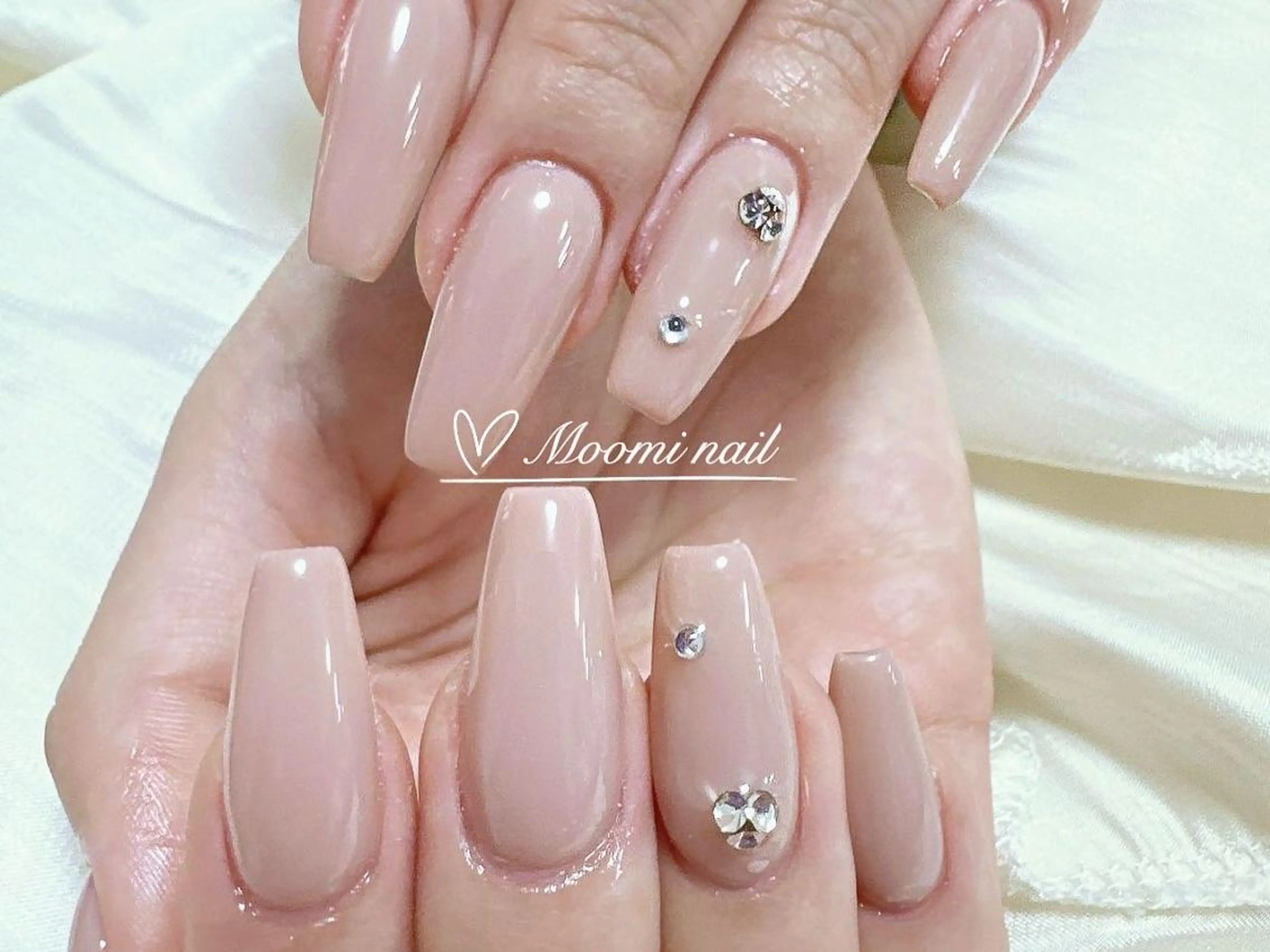ネイル 成人式 長さ出し フットネイル フレンチネイル ジェルネイル moomi nail スカルプ専門のネイルデザイン