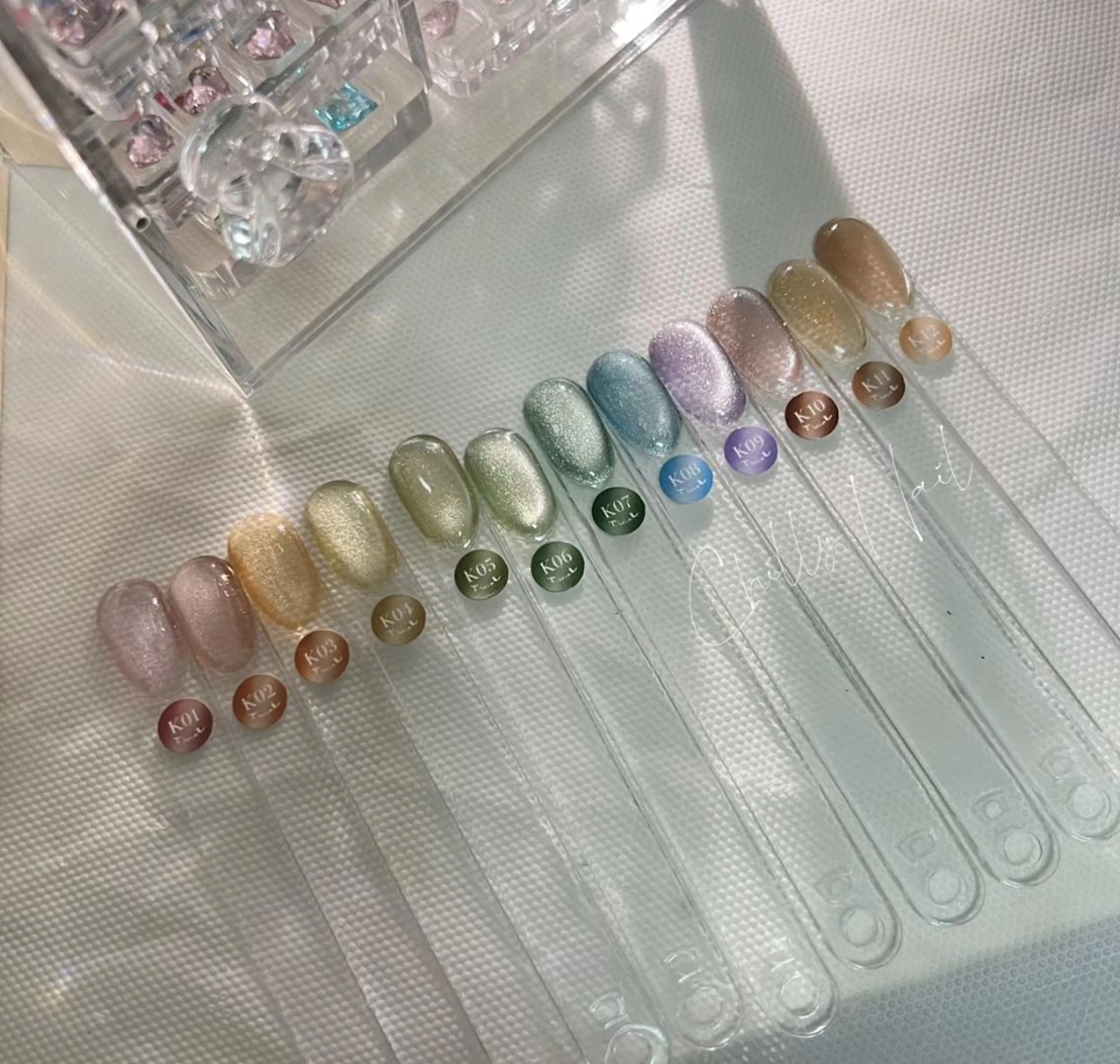 ネイル 🌷 Mooning 🌷のネイルデザイン