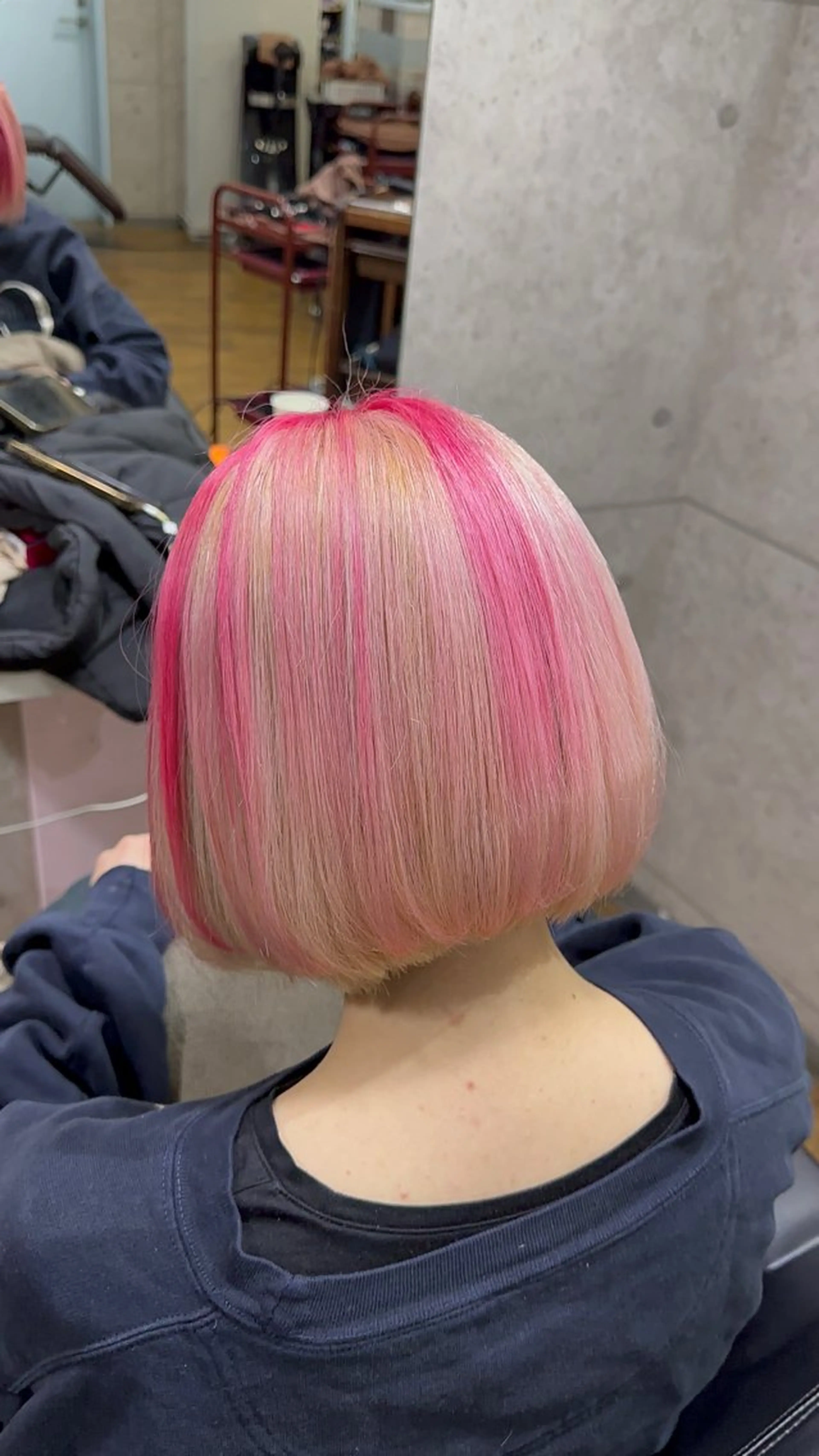 ショート カラー mEg hair creation川崎矢向店所属・✨️複雑履歴特化 美容師アトム✨️のヘアスタイル