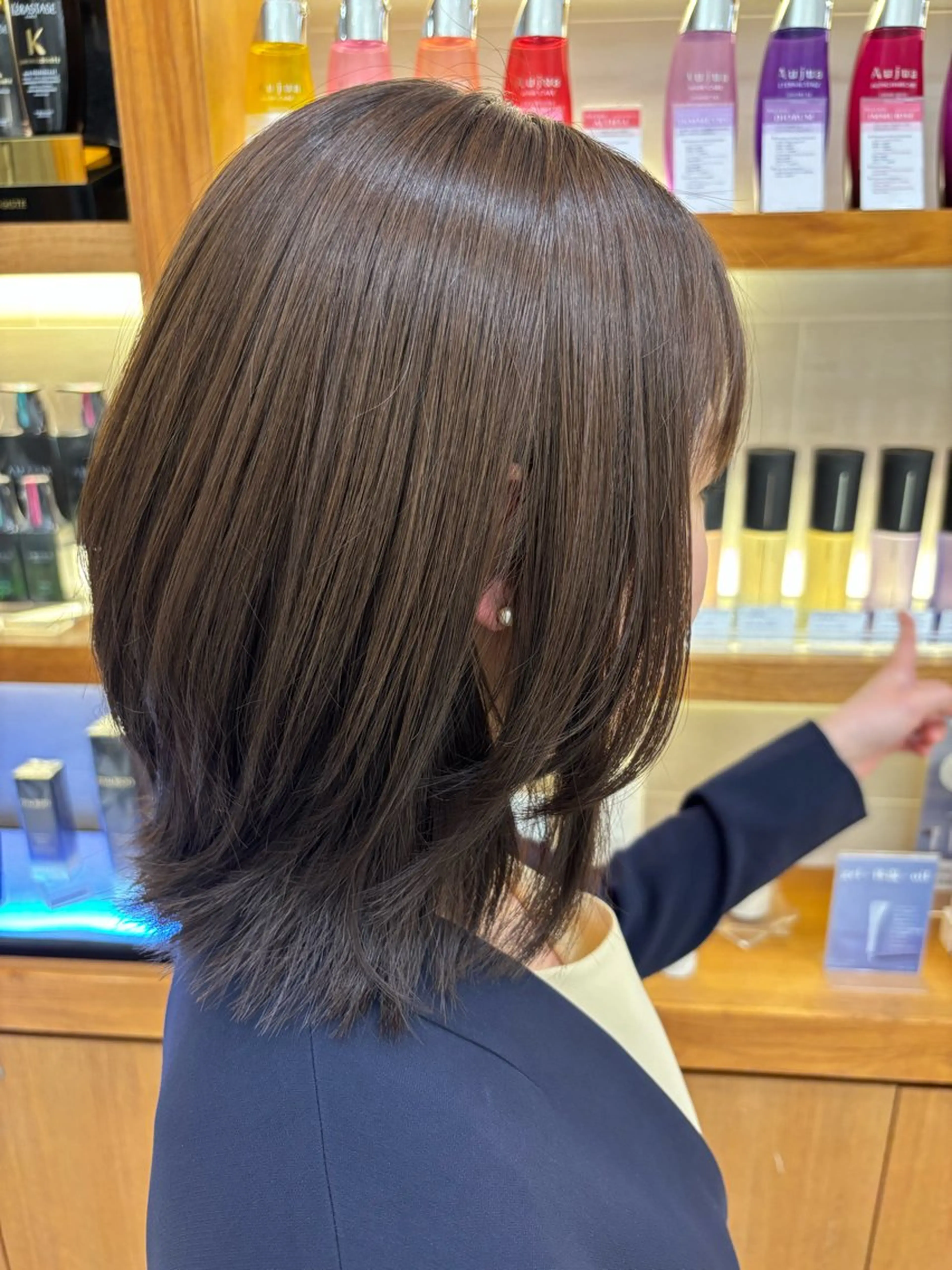 ミディアム ボブ レイヤーカット 外ハネヘア カット ヘアカラー トリートメント 髪質改善/ハッシュ /色白美肌カラーのヘアスタイル