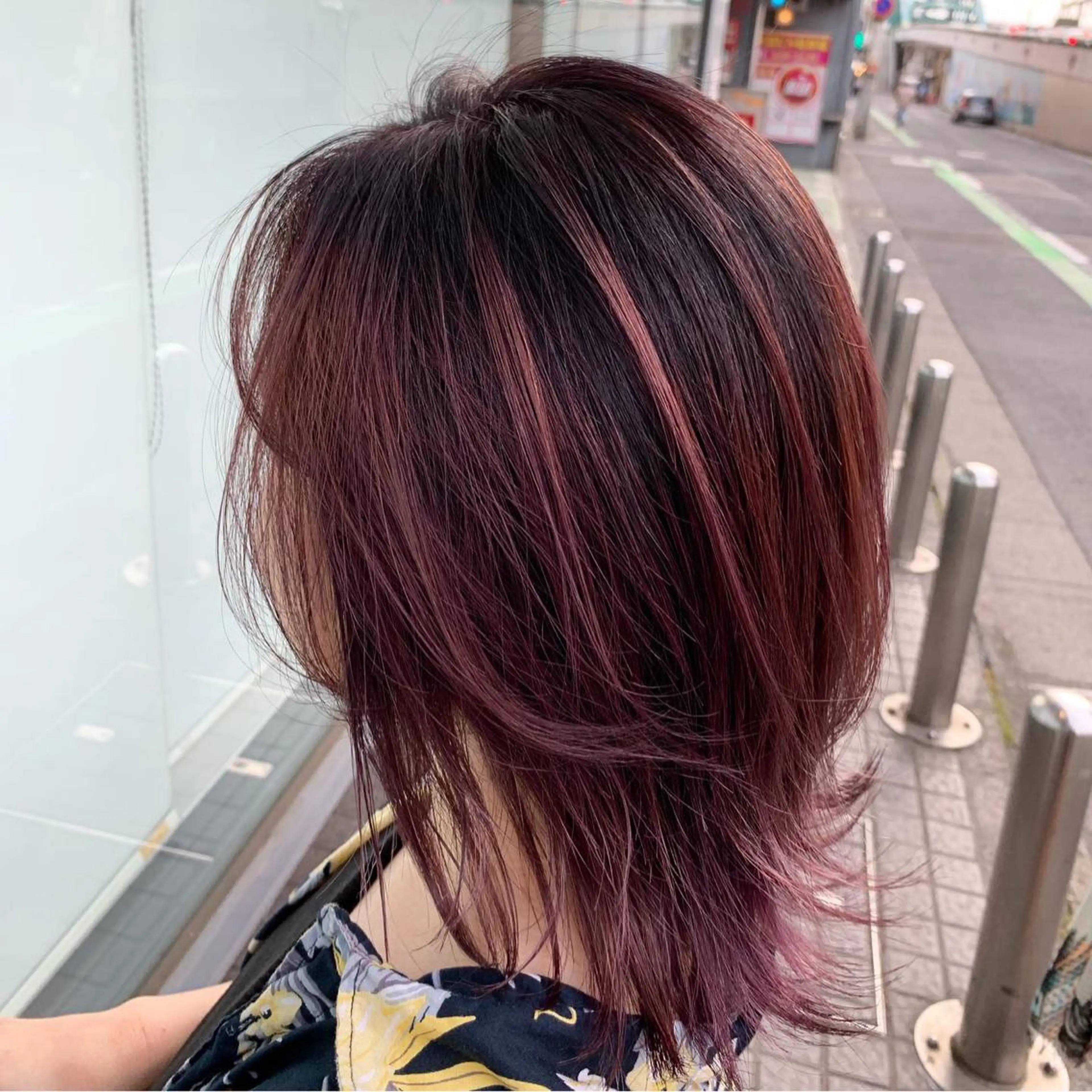 ミディアム SAEKI【ior 】北千住店ブリーチのヘアスタイル