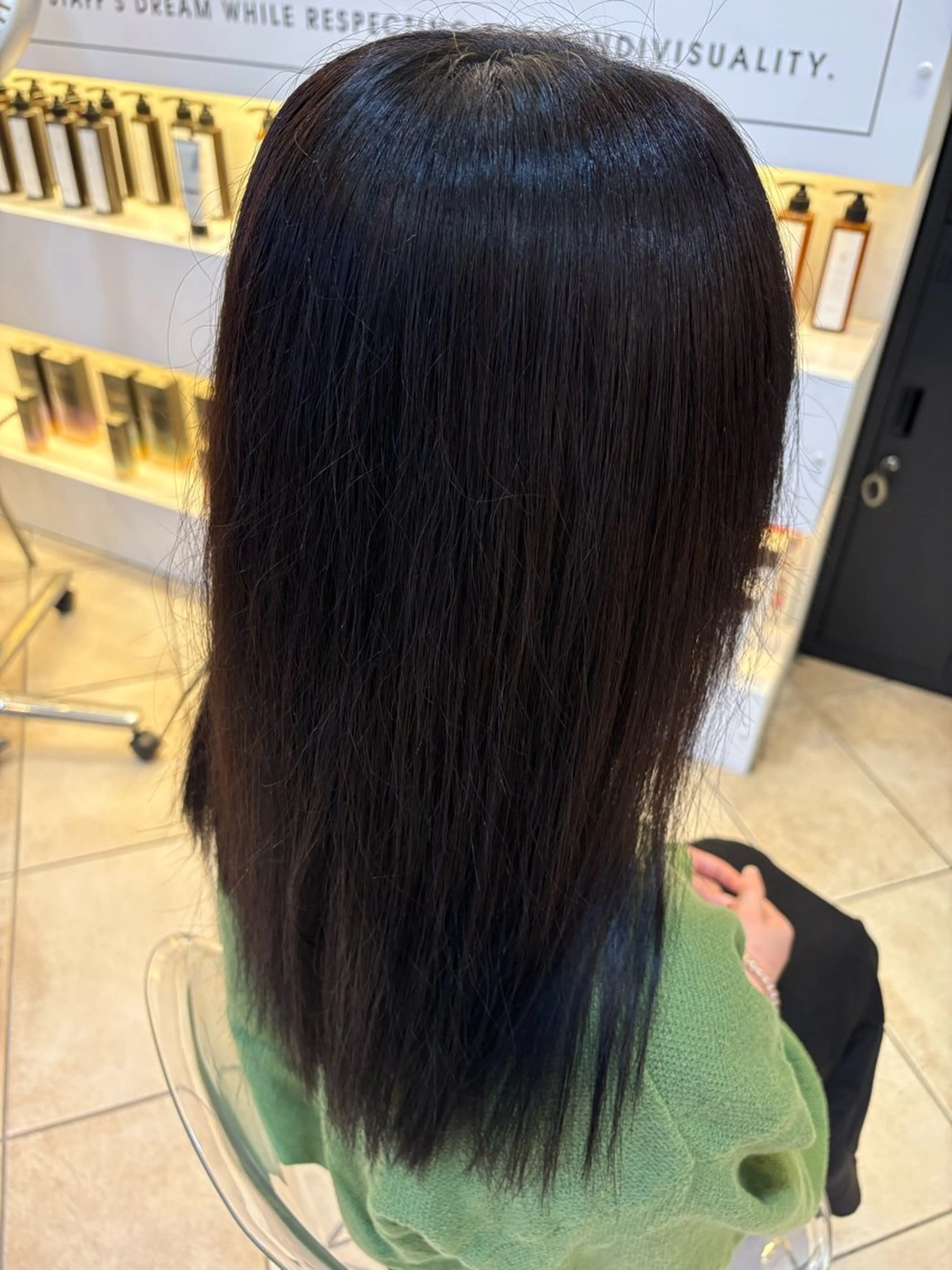 カラー うる艶&縮毛矯正 ⟡.·小林理菜⟡.·のヘアスタイル