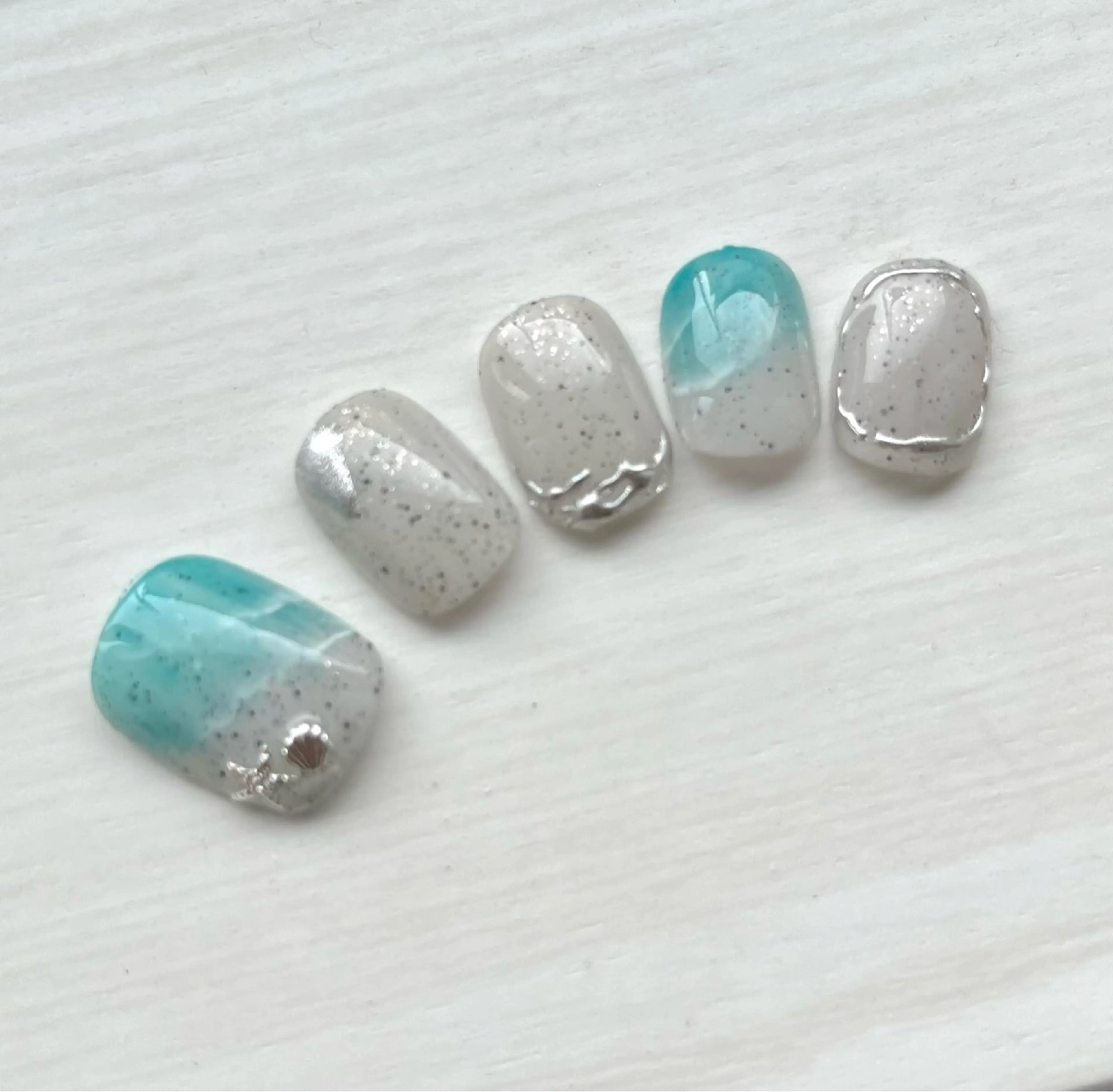 ネイル ショートネイル 夏ネイル ハンドネイル 島田 亜紀のネイルデザイン