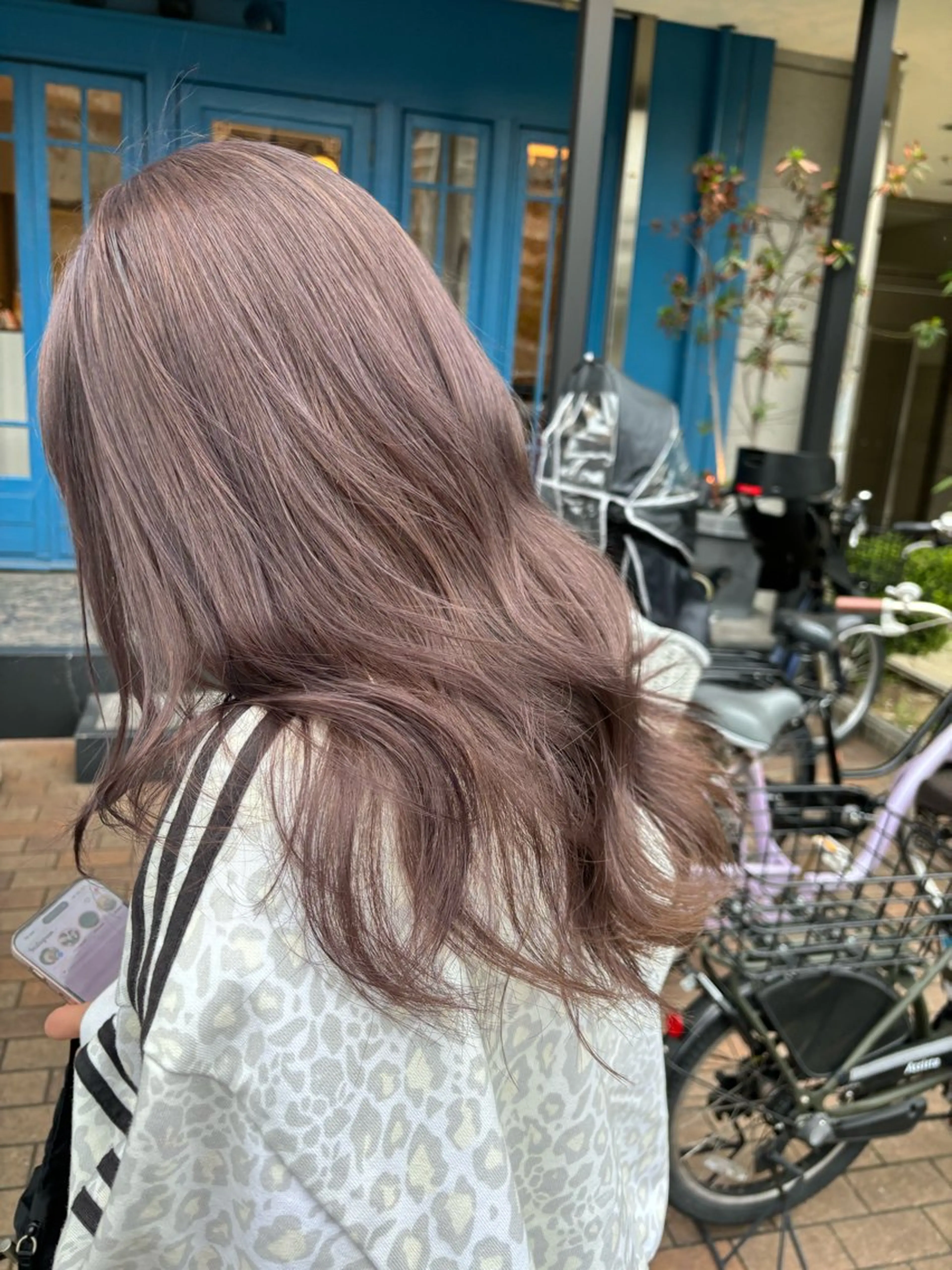 セミロング ヘアカラー トリートメント 透明感カラー🎀 tasty／makoのヘアスタイル