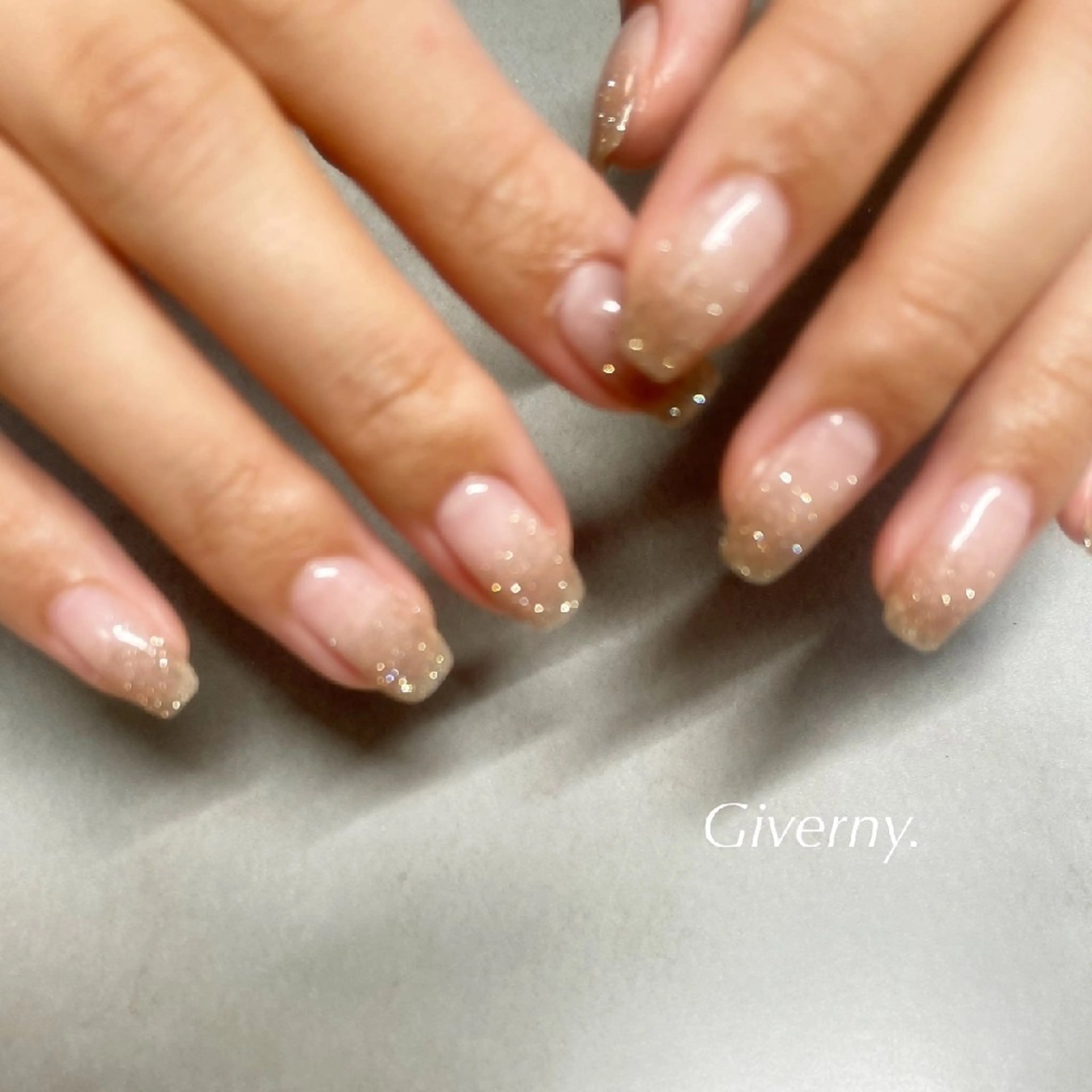 ネイル フラッシュネイル グラデーション 夏ネイル ハンドネイル Giverny .のネイルデザイン