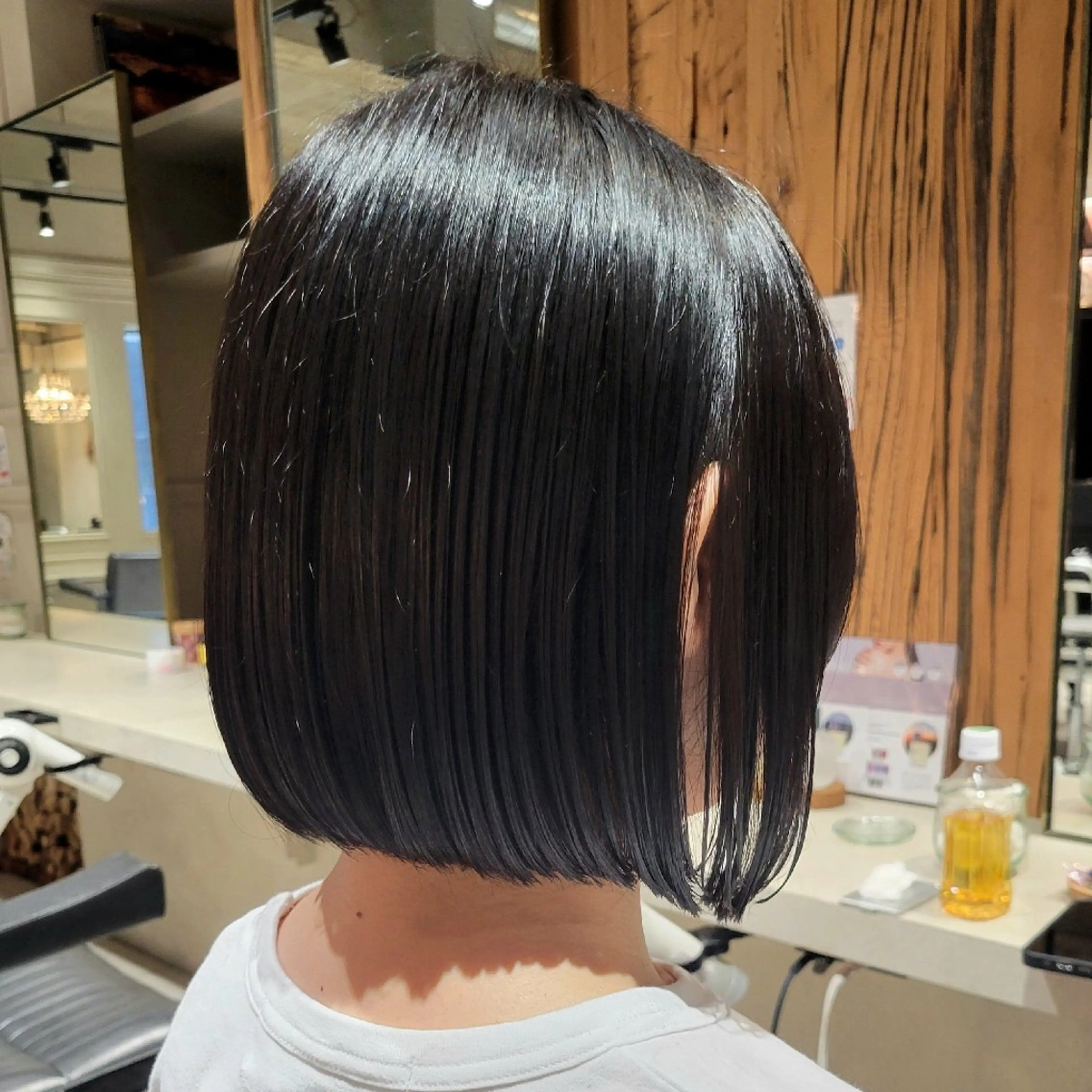 ショート ボブ カット Newton立川 白鳥翔平のヘアスタイル