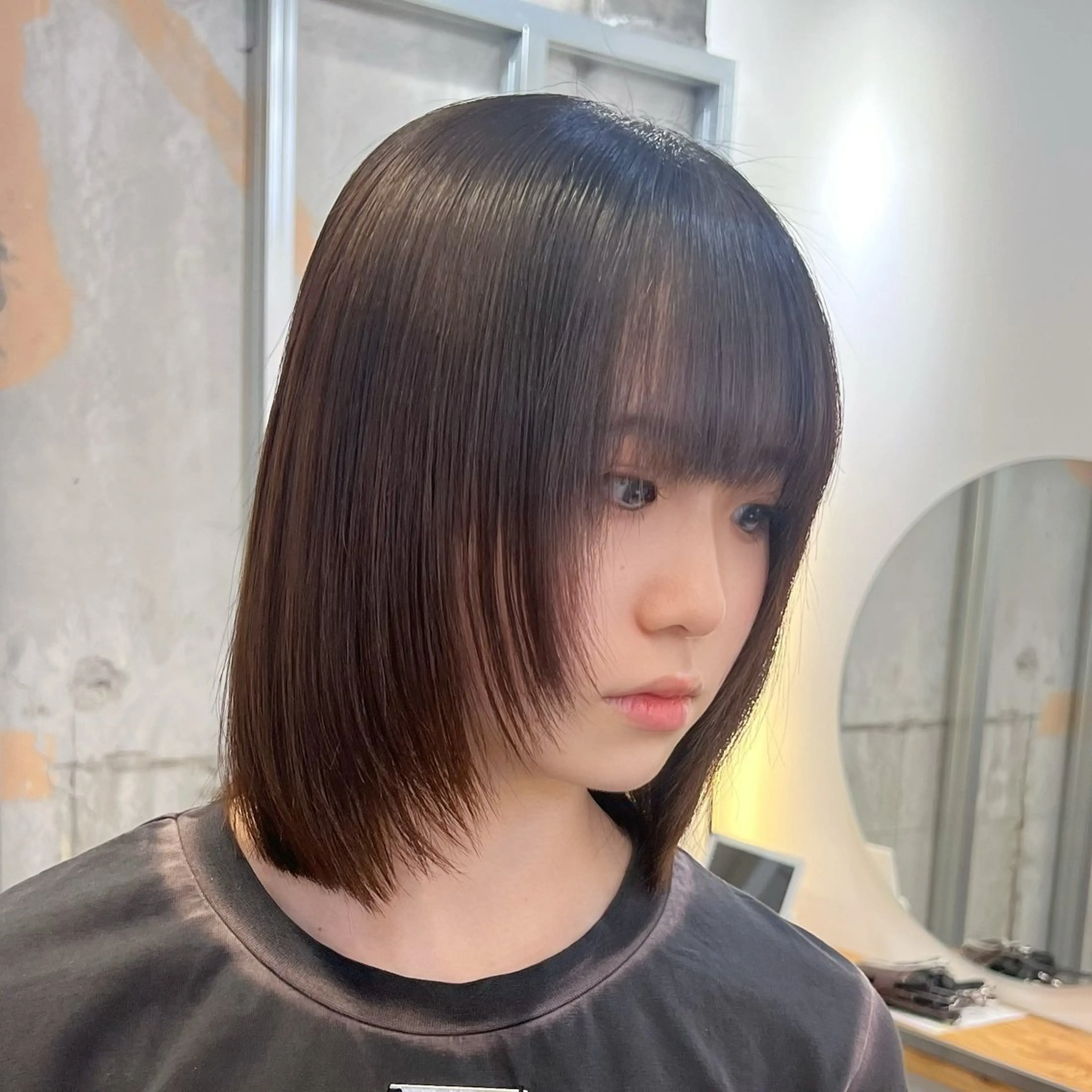 ミディアム カラー パーマ ベージュカラー 黒髪 ブルーカラー ブルーブラック ブラウンカラー ブリーチなし/ ベージュ/akiraのヘアスタイル