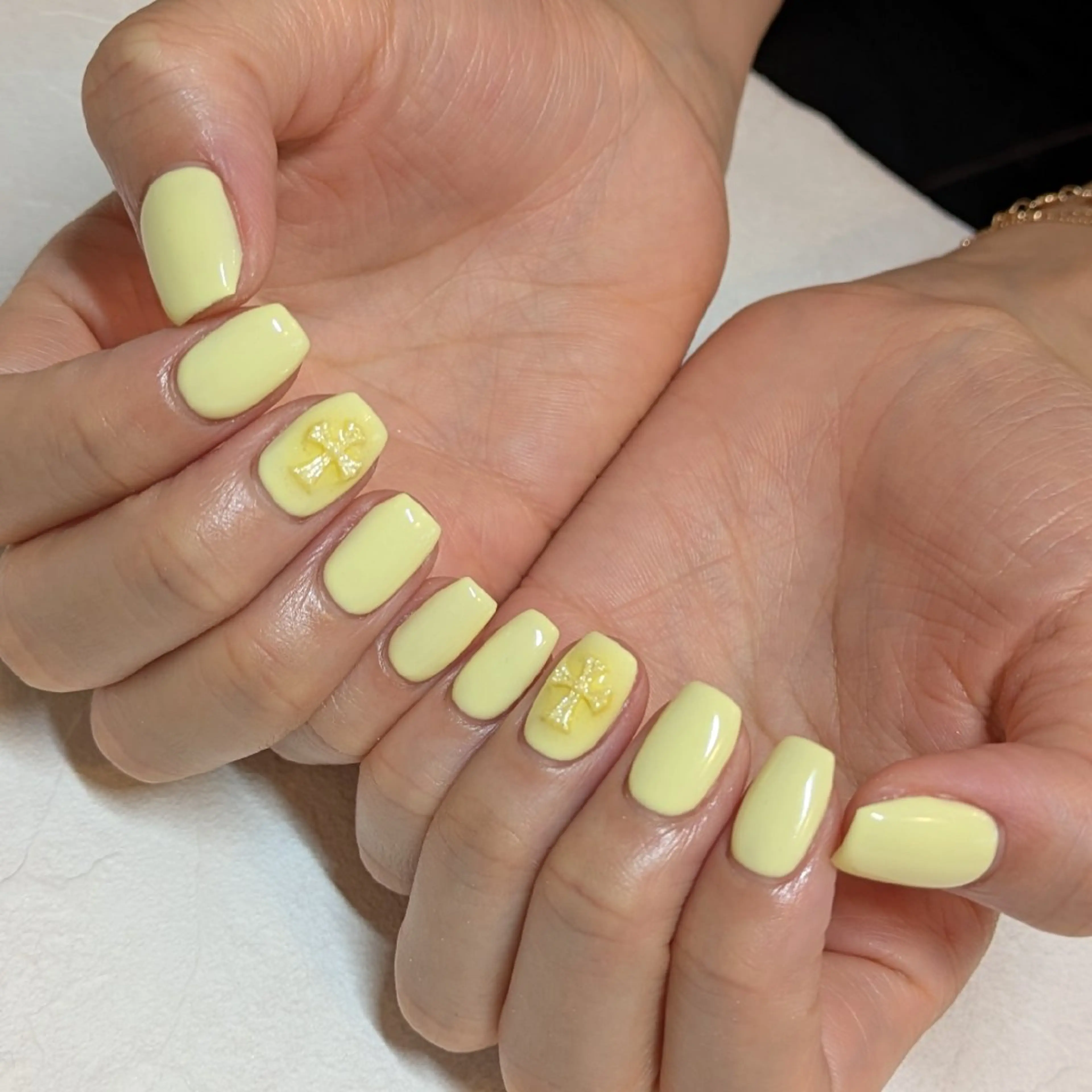 ネイル ジェヌインネイル 河内のネイルデザイン