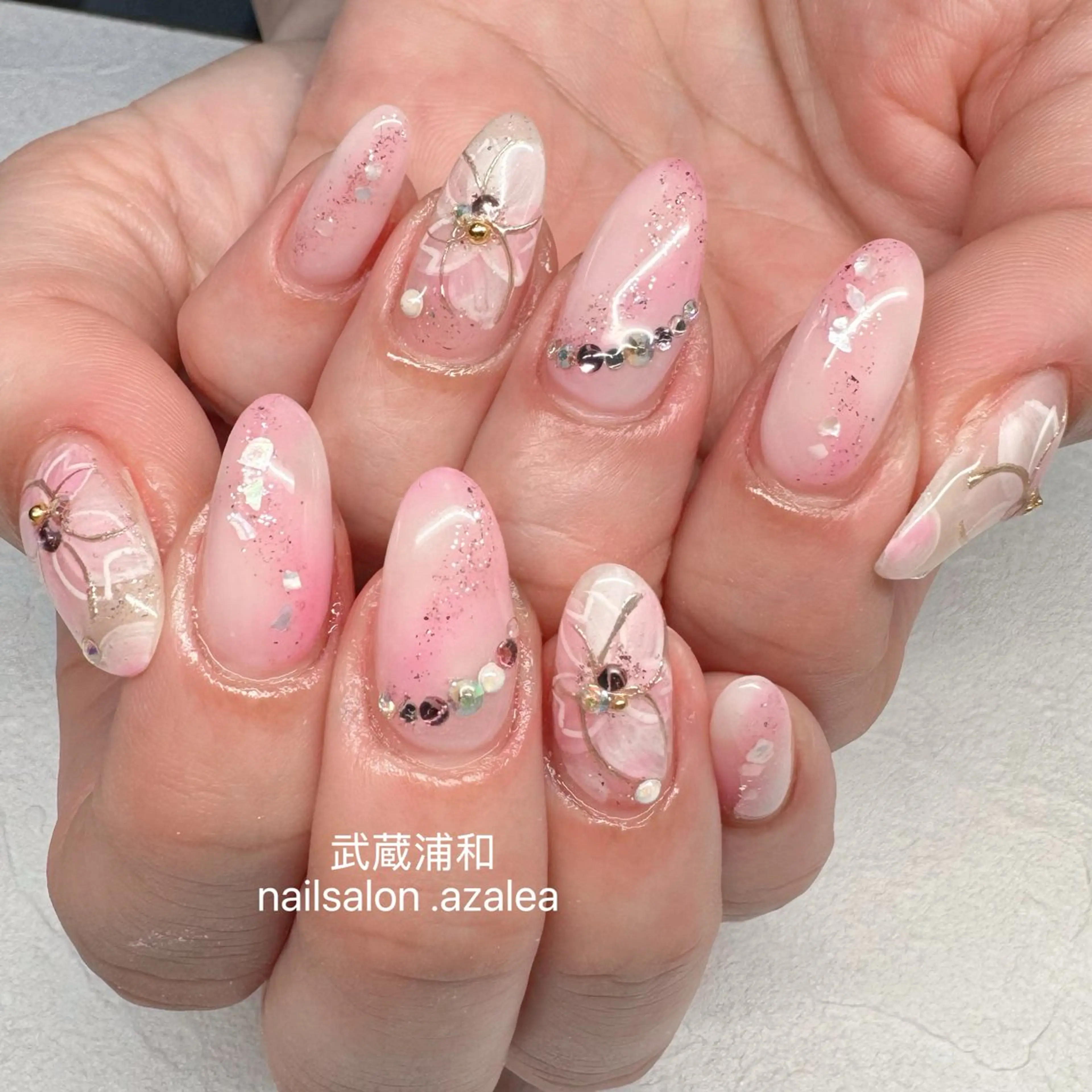 ネイル ハンドネイル R inのネイルデザイン