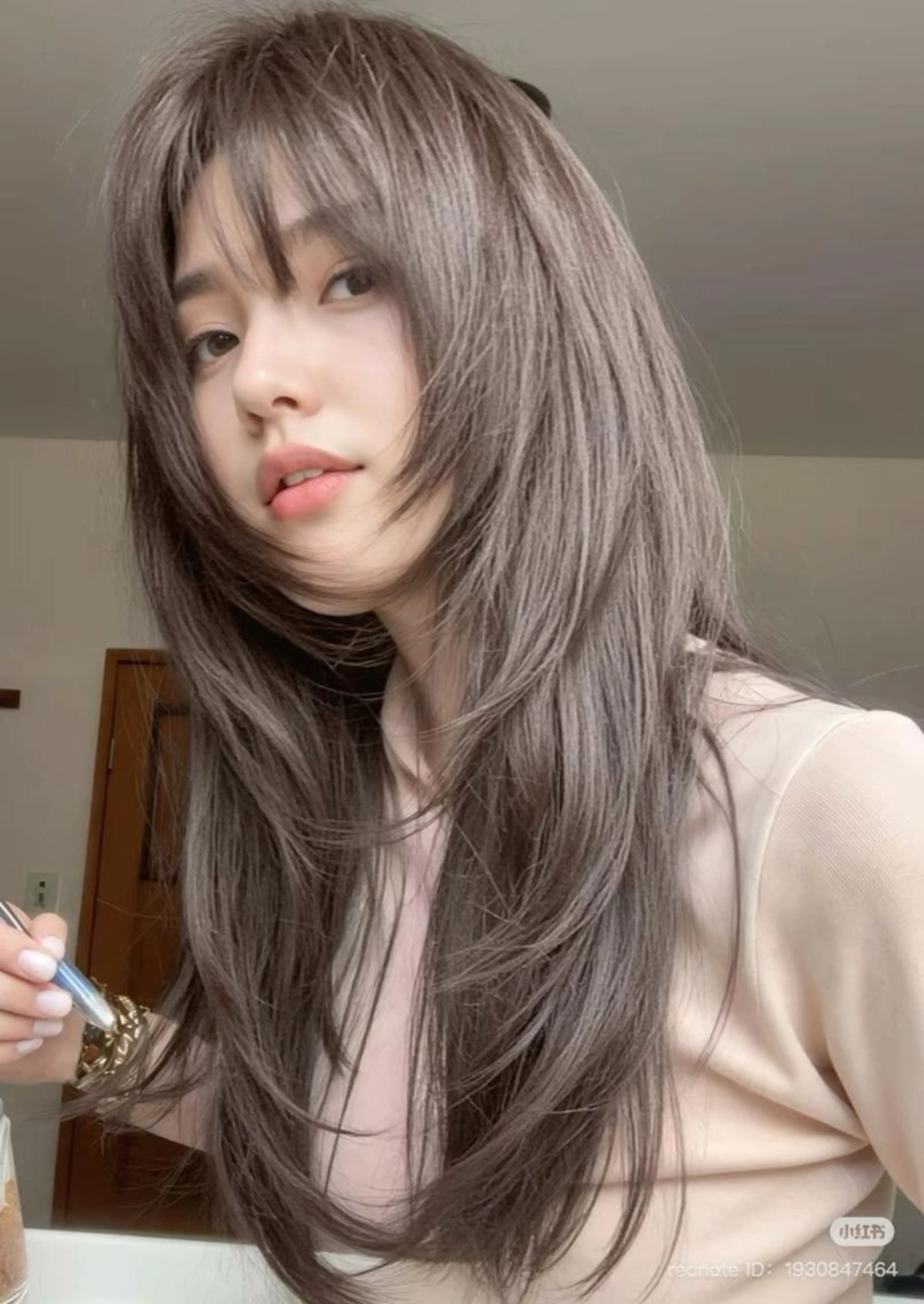 【🕯️期間限定🕯️】韓国女子のトレンドレイヤーカット➕大人っぽな透明感ベージュ🤍ワンカラー➕オリジナルTr🤍の写真