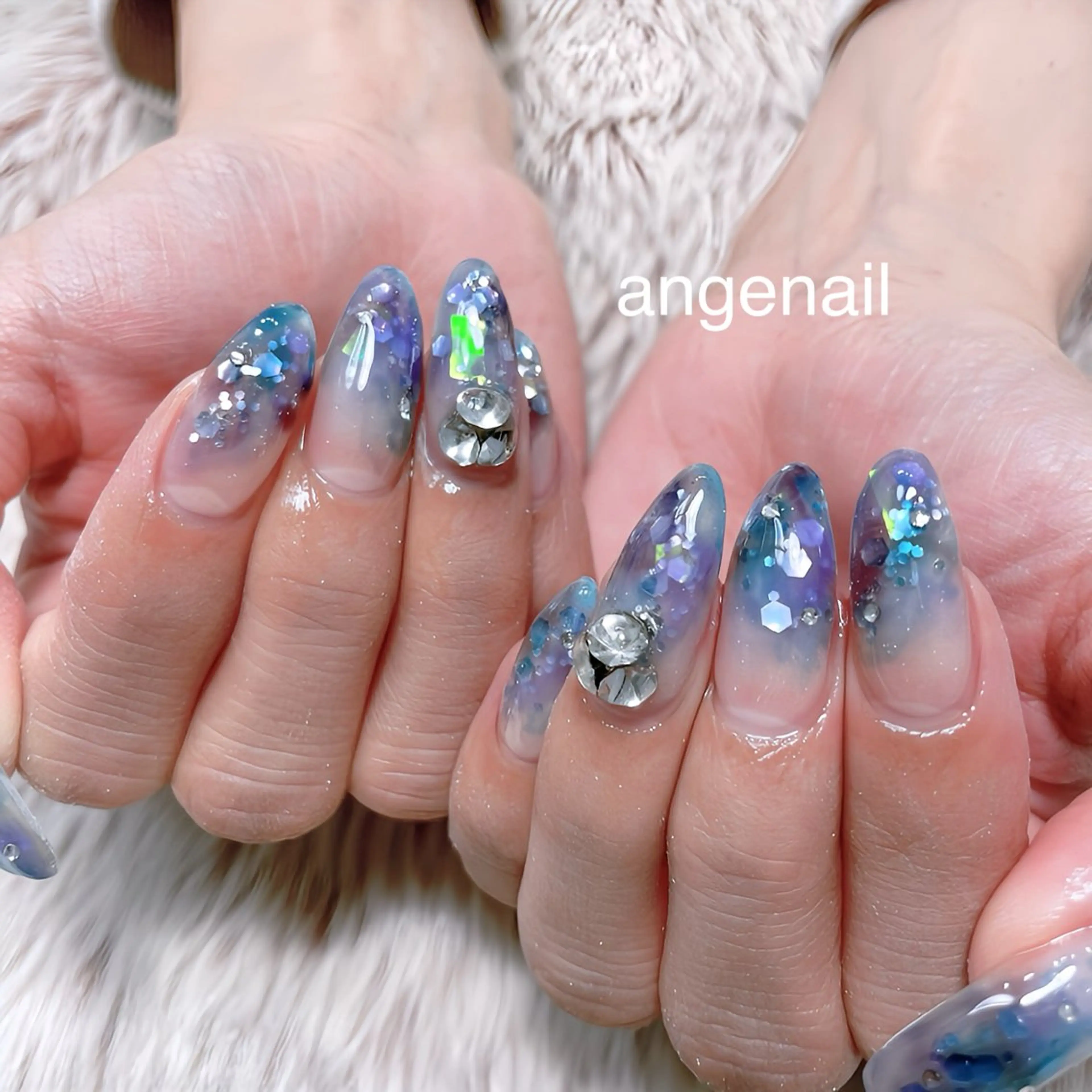 ネイル ハンドネイル オーナーネイリスト MAKIのネイルデザイン