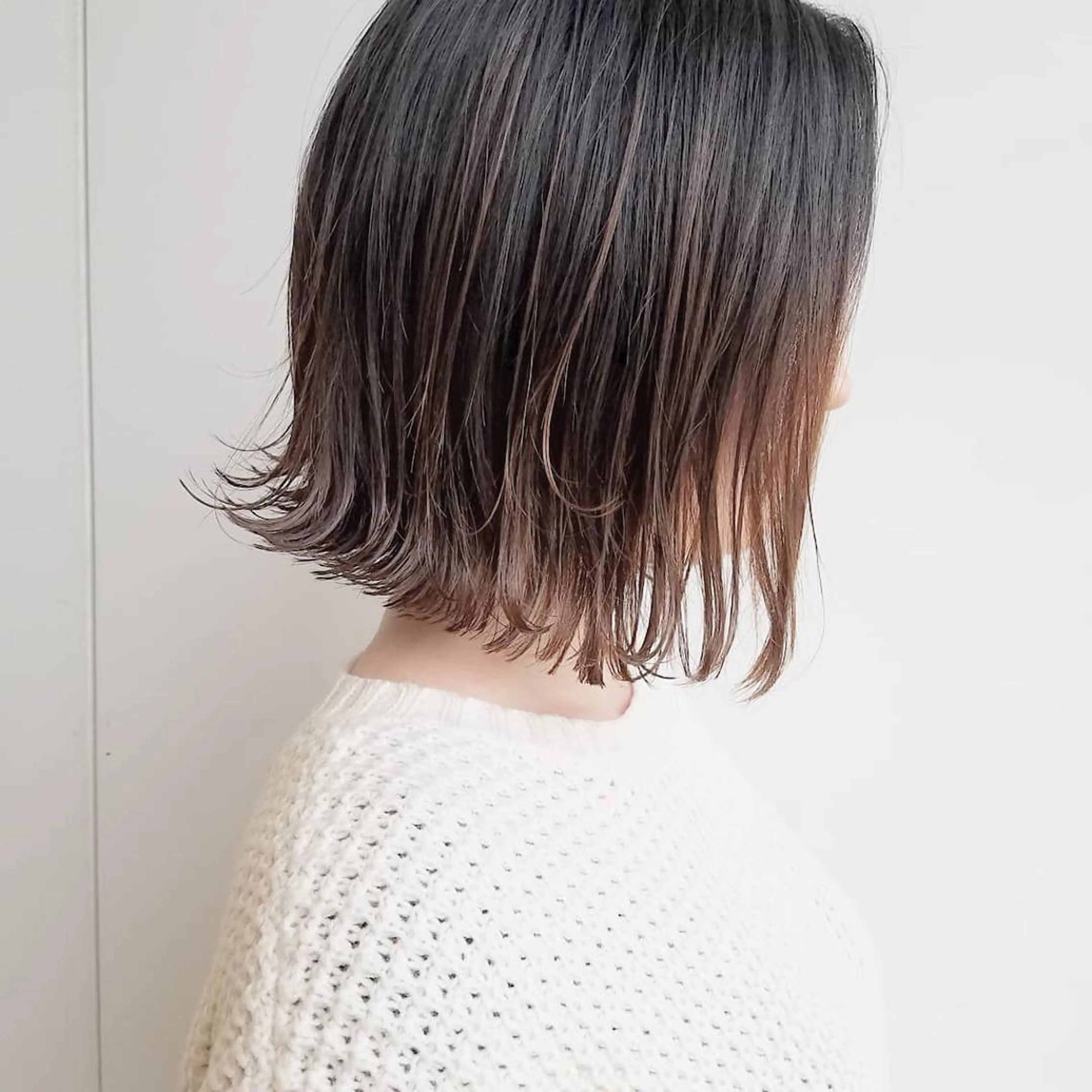 ショート カラー ボブ 外ハネヘア カット ヘアカラー トリートメント Beach private salon所属・Beach 代表 KENTAのヘアスタイル