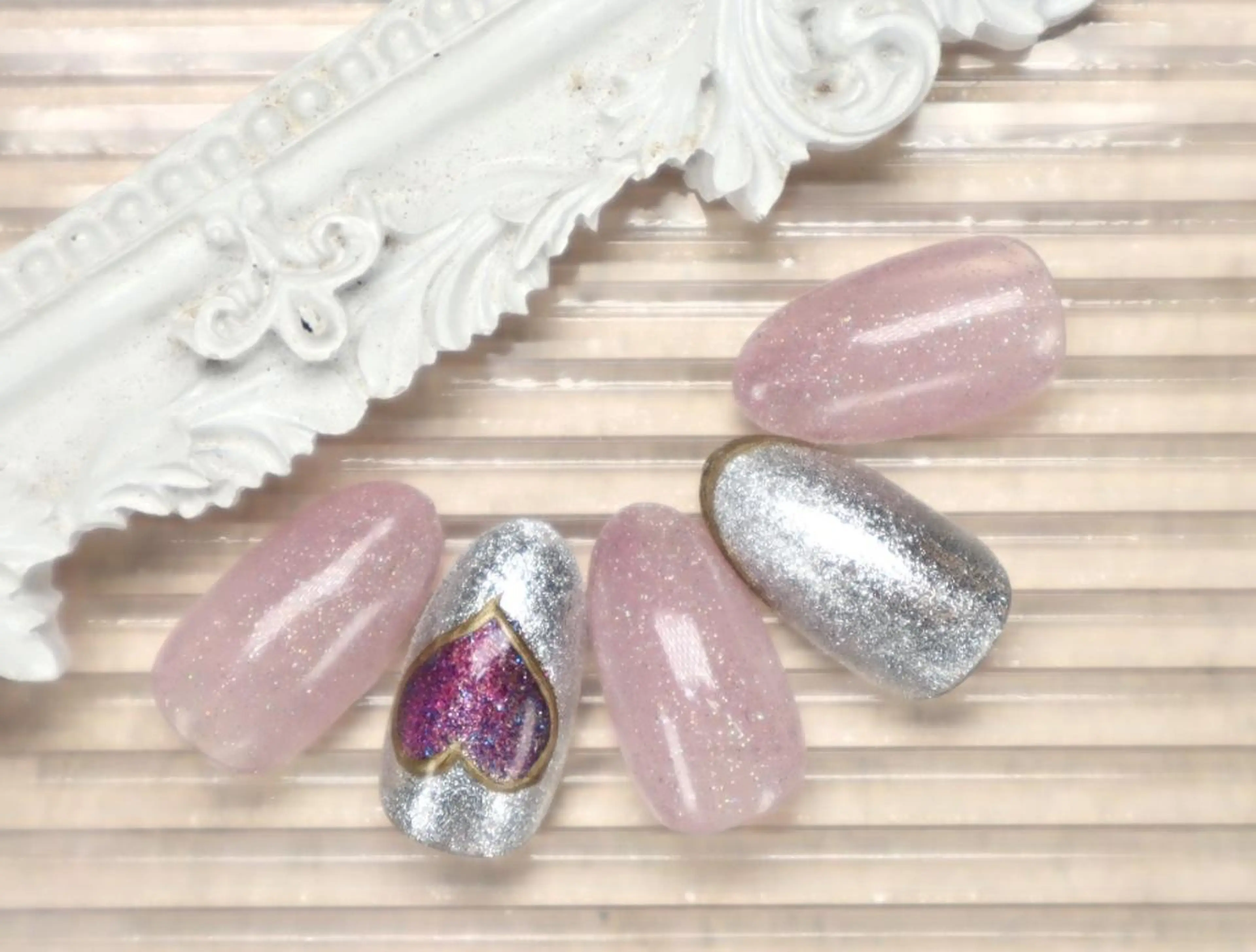 ネイル へぜリヒ ·もものネイルデザイン