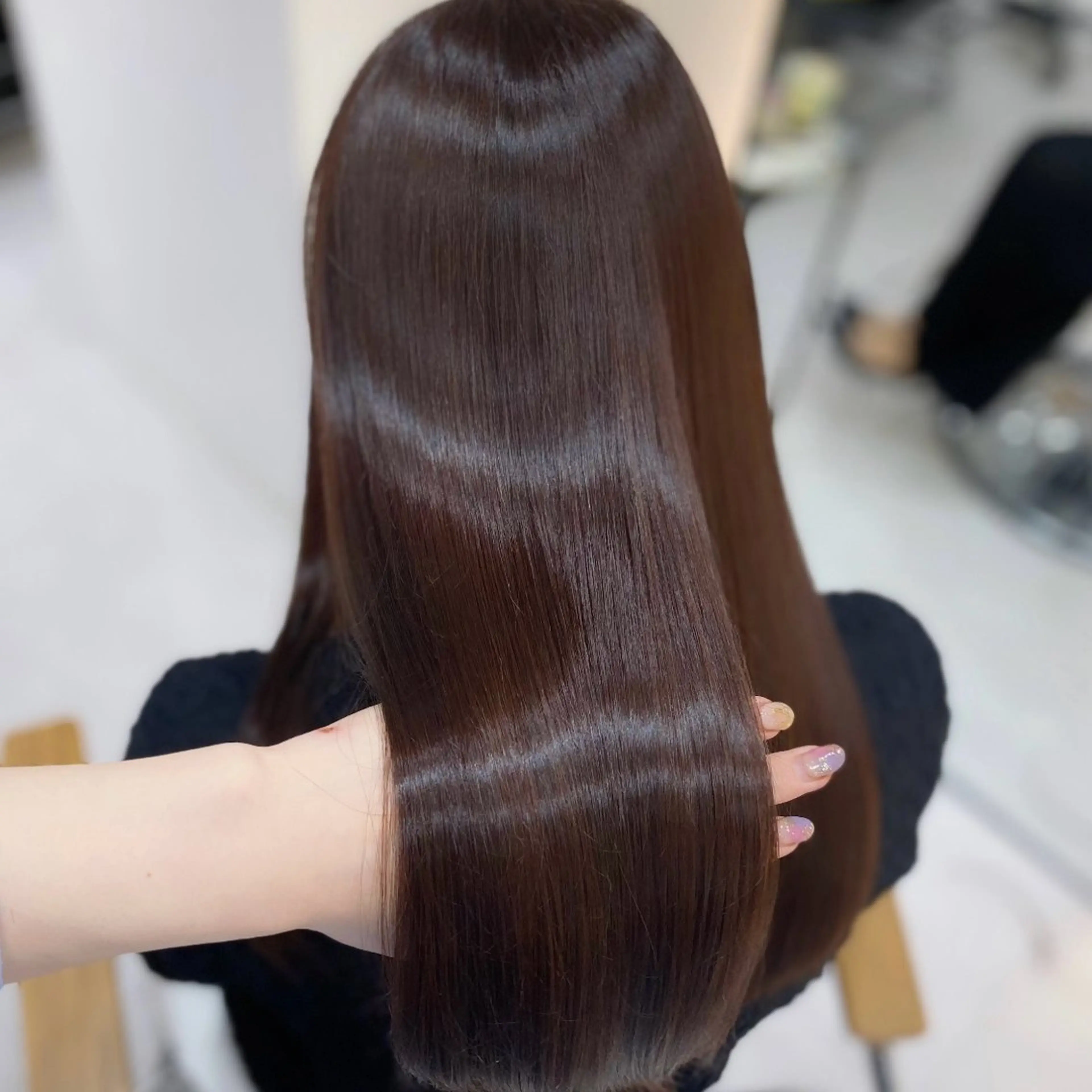 ロング カラー 髪質改善 似合わせカット トリートメント 艶髪・透明感カラー・ 韓国ヘア・Yuriのヘアスタイル