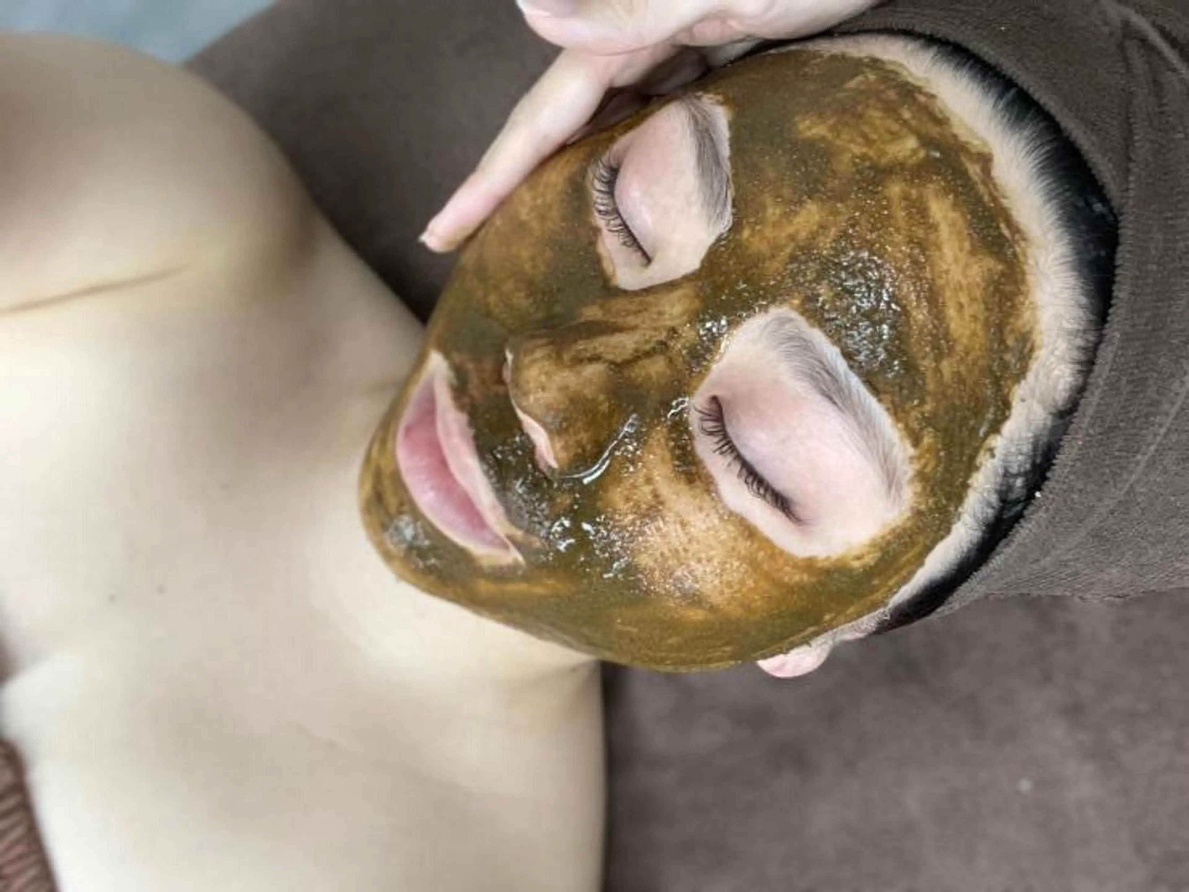 《肌質改善！》剥離なしハーブピーリング🌿💆【全顔】どんなお肌悩みも最短・最速ケア🎶ダウンタイム無し‼️の写真