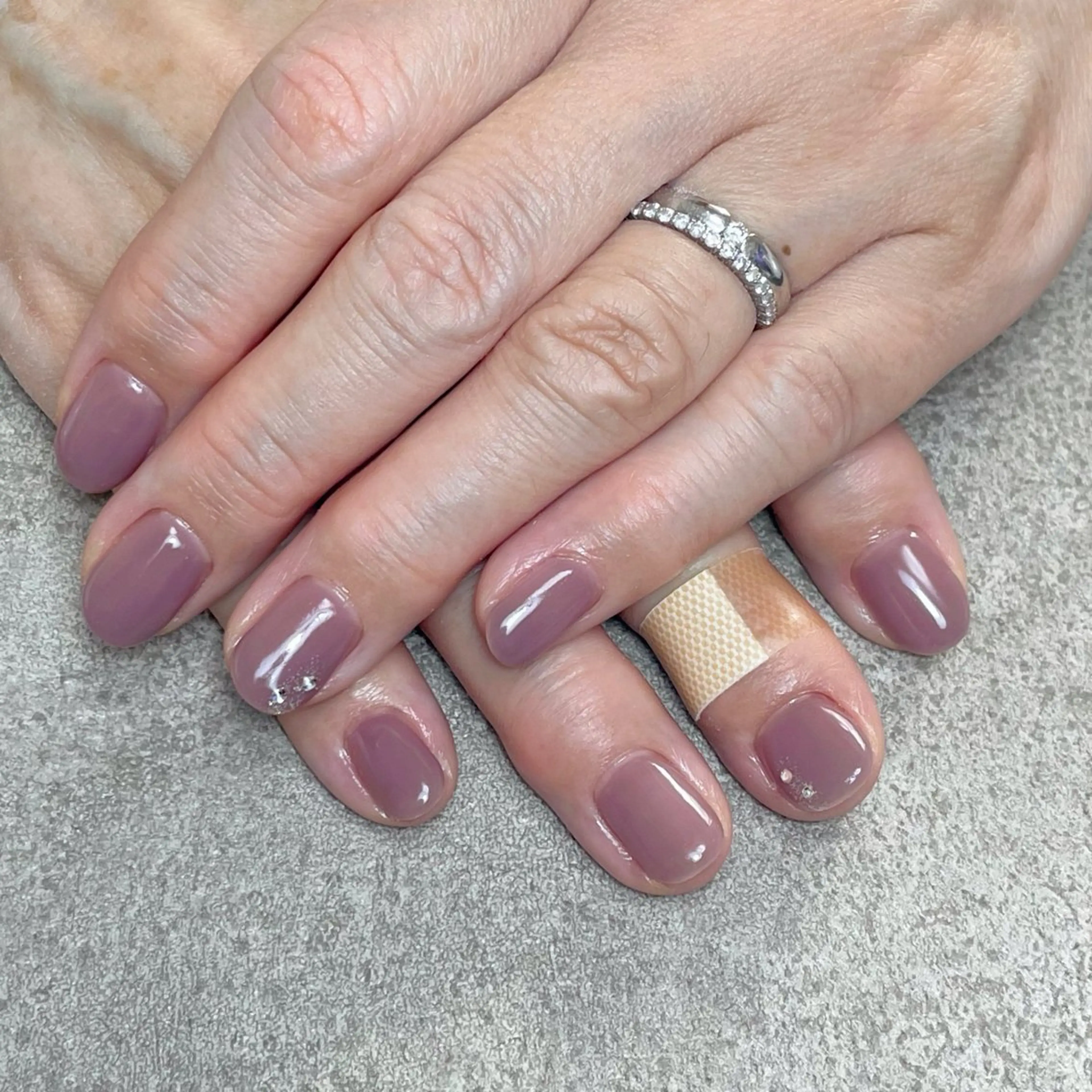 ネイル ハンドネイル nailroom DIASOMNIAのネイルデザイン