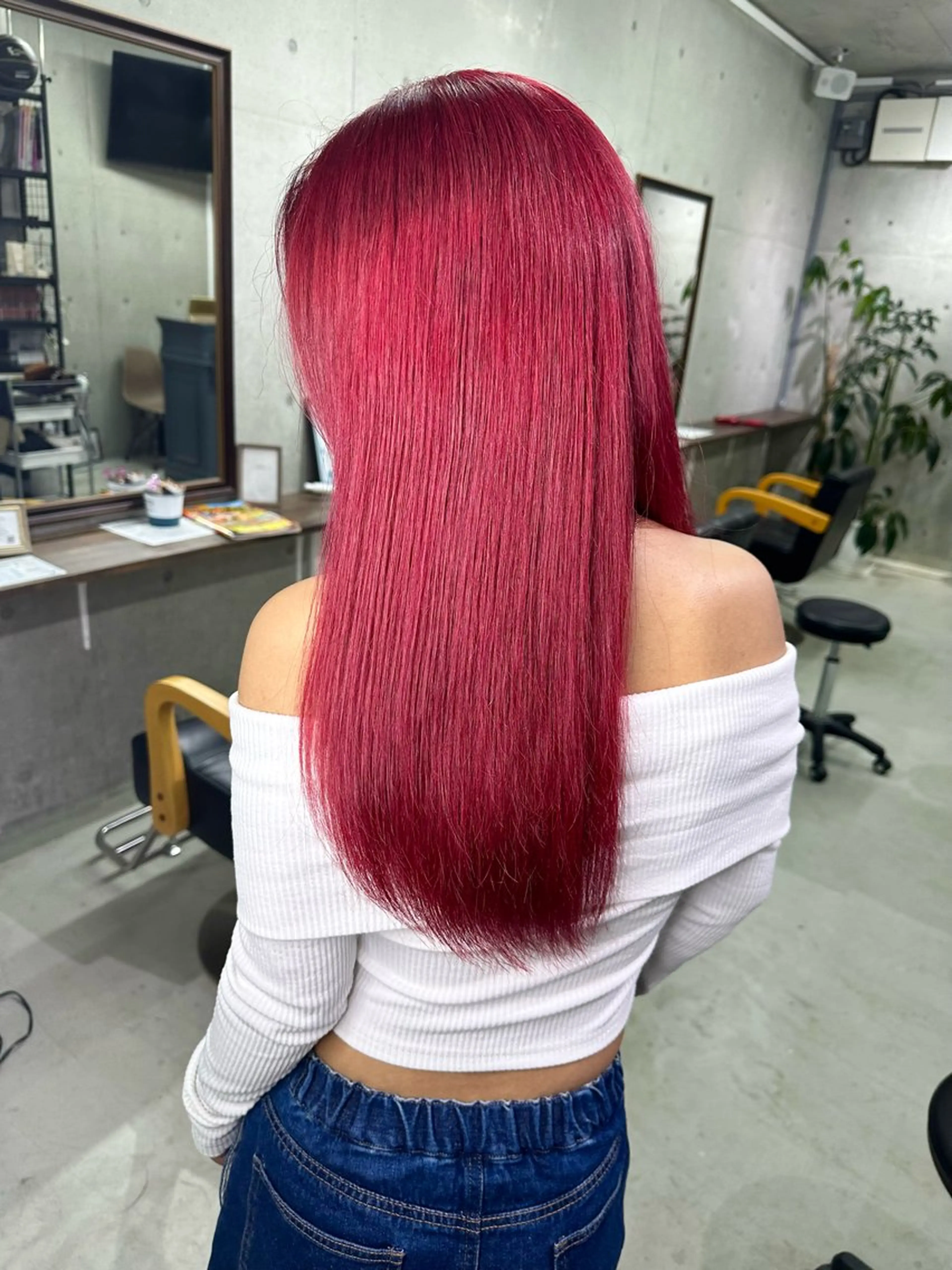 ロング カラー レッドカラー ヘアカラー トリートメント 名古屋のピンク好き かずくん🦩のヘアスタイル