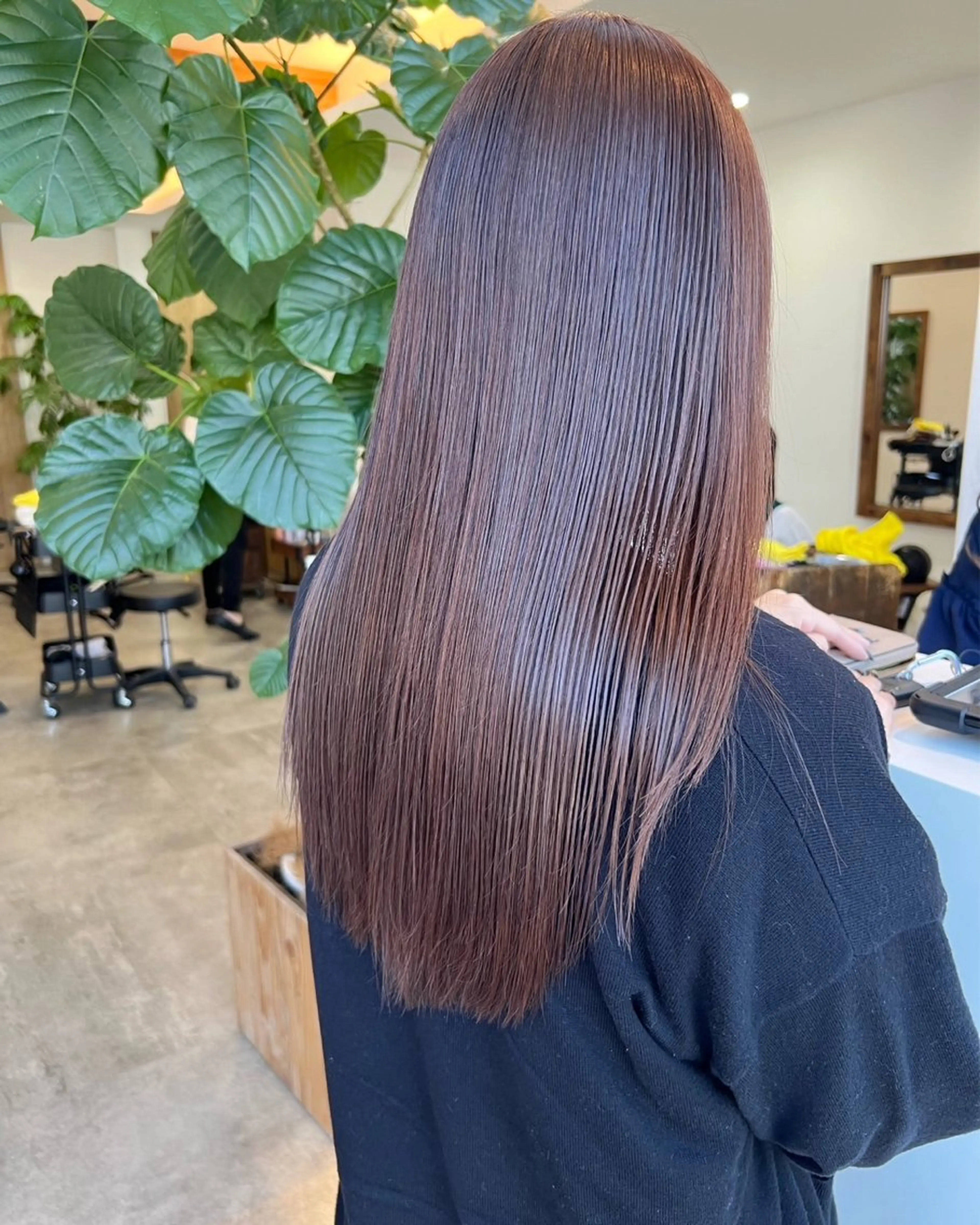 【ハイ透明感カラー＋トリートメント】🌿シングルカラーに高保湿トリートメントのセット￥5610​〜​🪶黒染め不可です。の写真