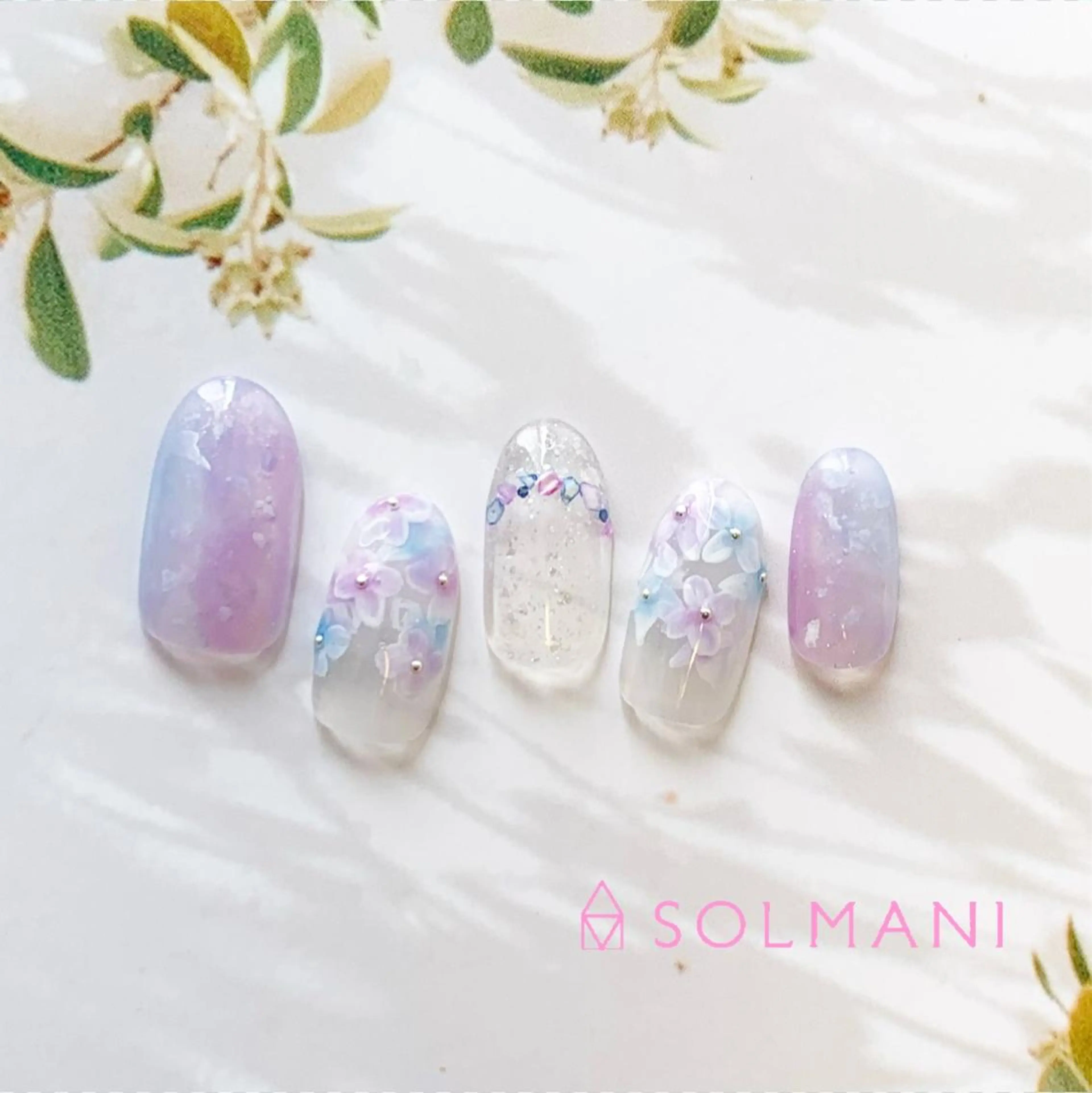 ネイル SOLMANI 予約担当のネイルデザイン