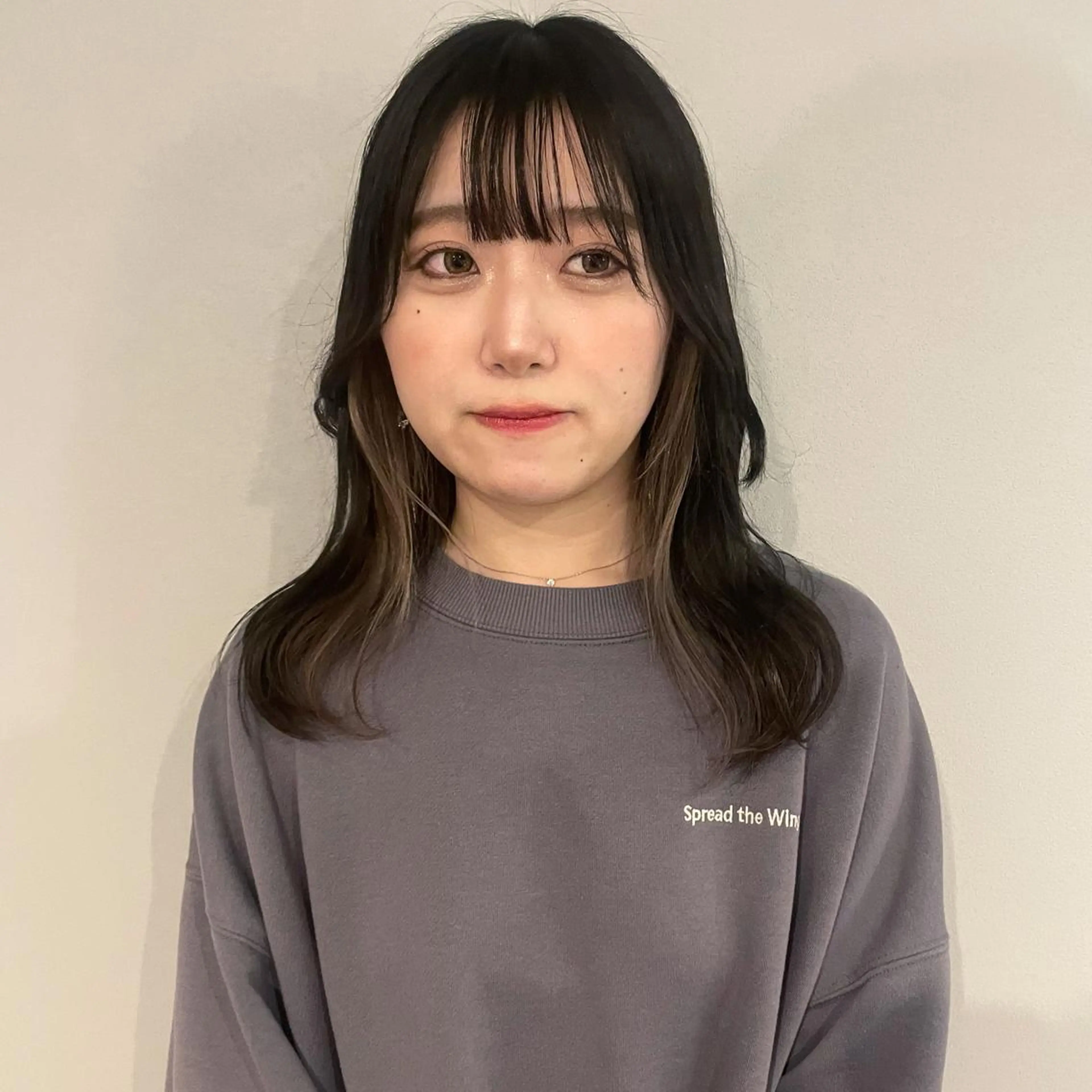 ミディアム 伊藤 愛里のヘアスタイル