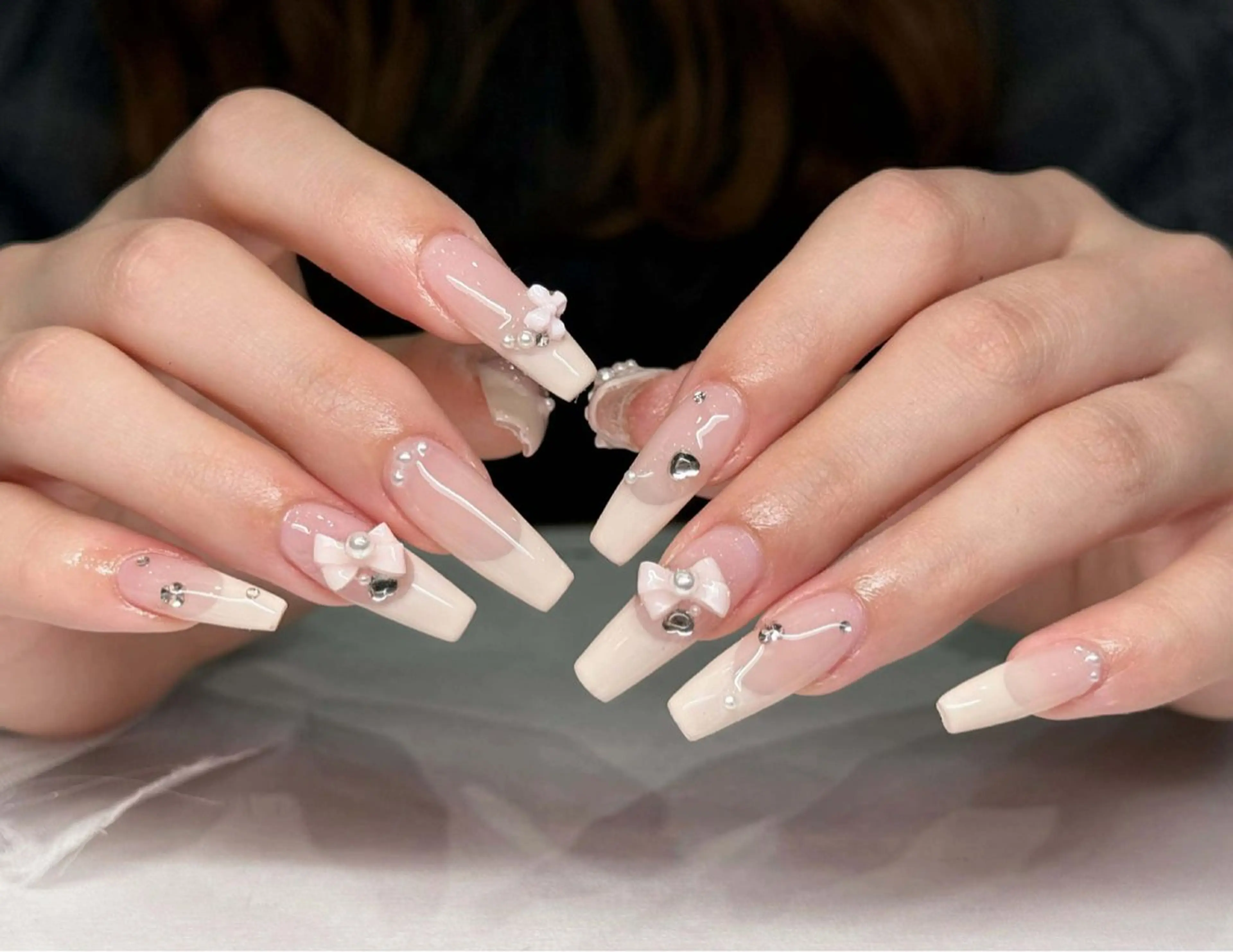 ネイル オーロラネイル ブルー チークネイル フットネイル フレンチネイル ハンドネイル Hana ハナのネイルデザイン