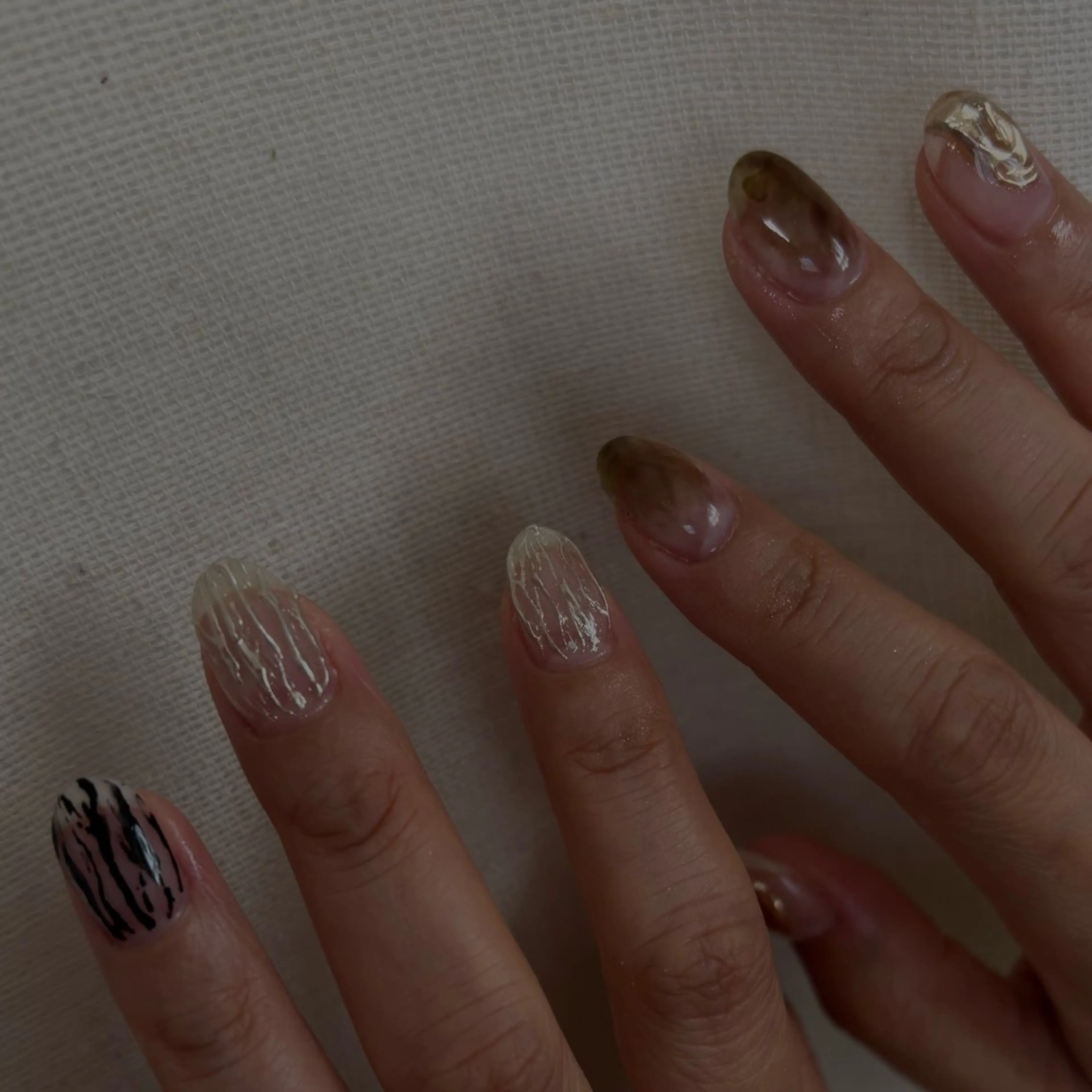 ネイル ハンドネイル 爪塗屋 さんのネイルデザイン