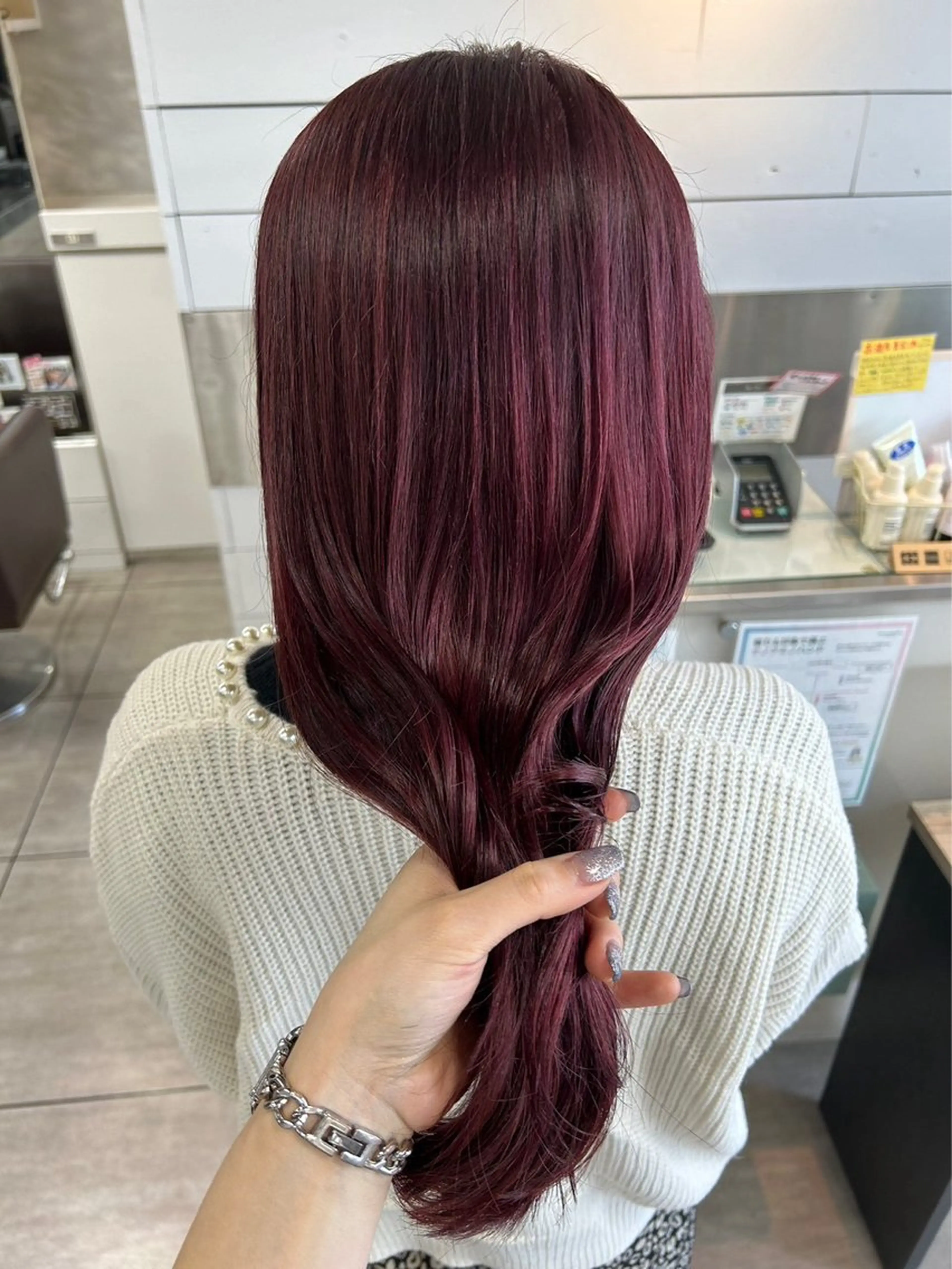 カラー ハイトーンカラー✨ 慶田玲和のヘアスタイル