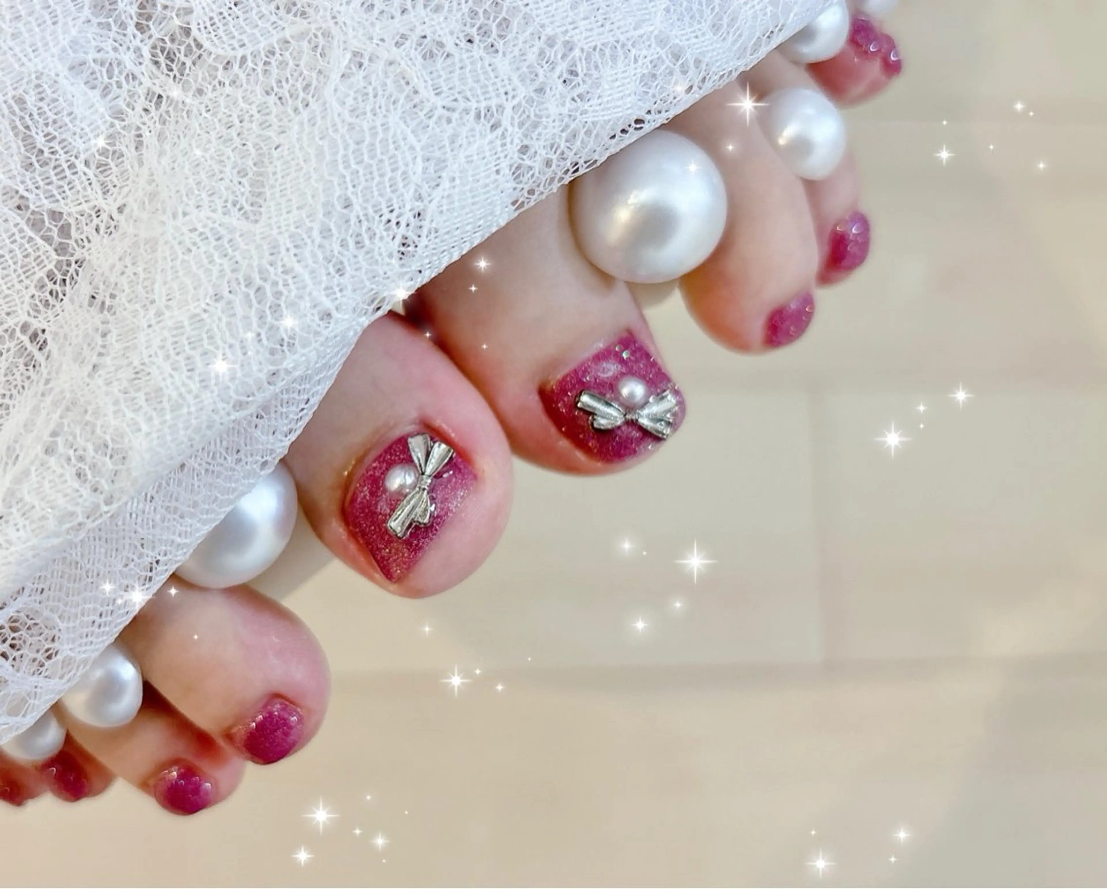 ネイル キラキラネイル ピンク フットネイル FLARE NAIL フレアネイルのネイルデザイン