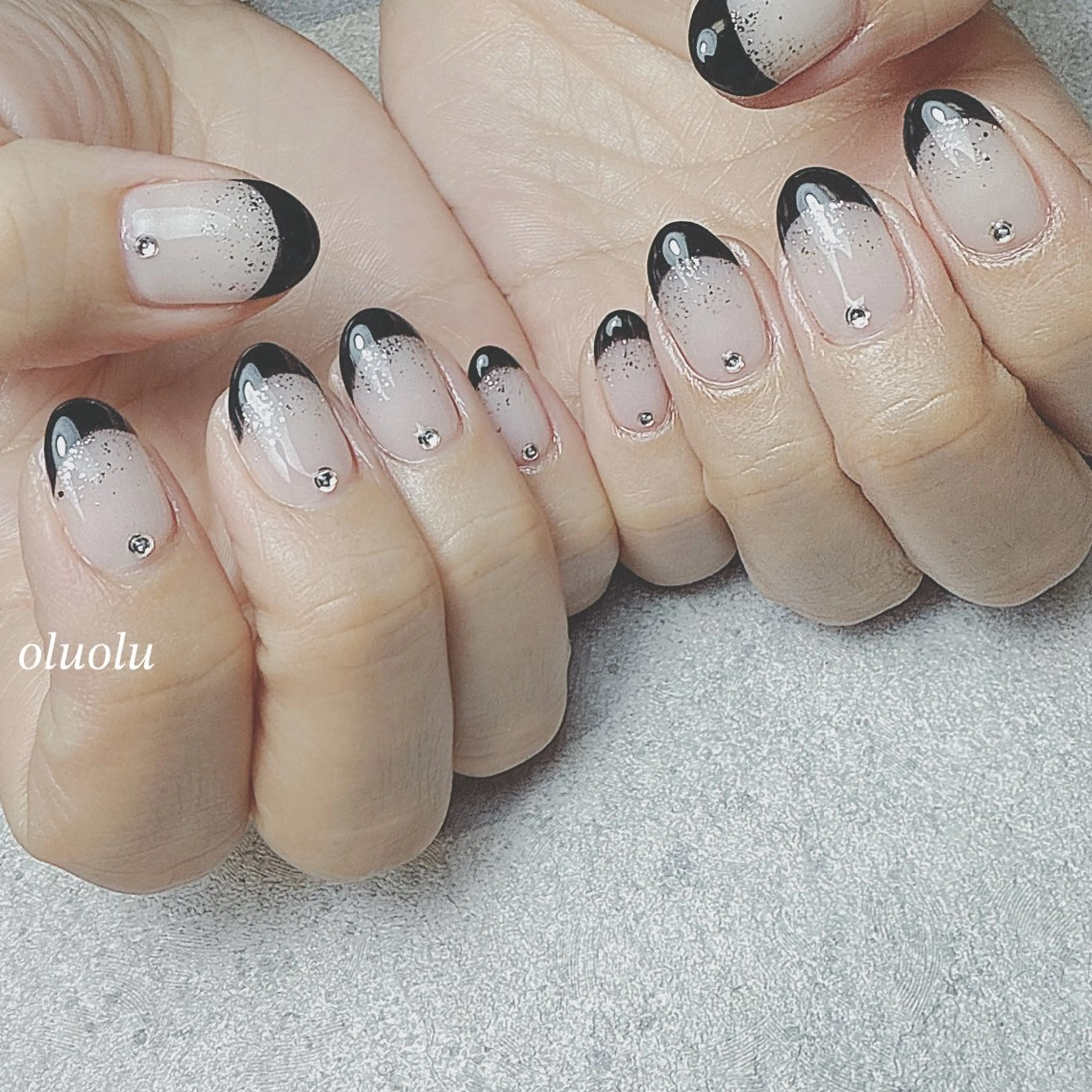 ネイル アートネイル フットネイル フレンチネイル ラメ(グリッター) ハンドネイル 大村 紬華のネイルデザイン