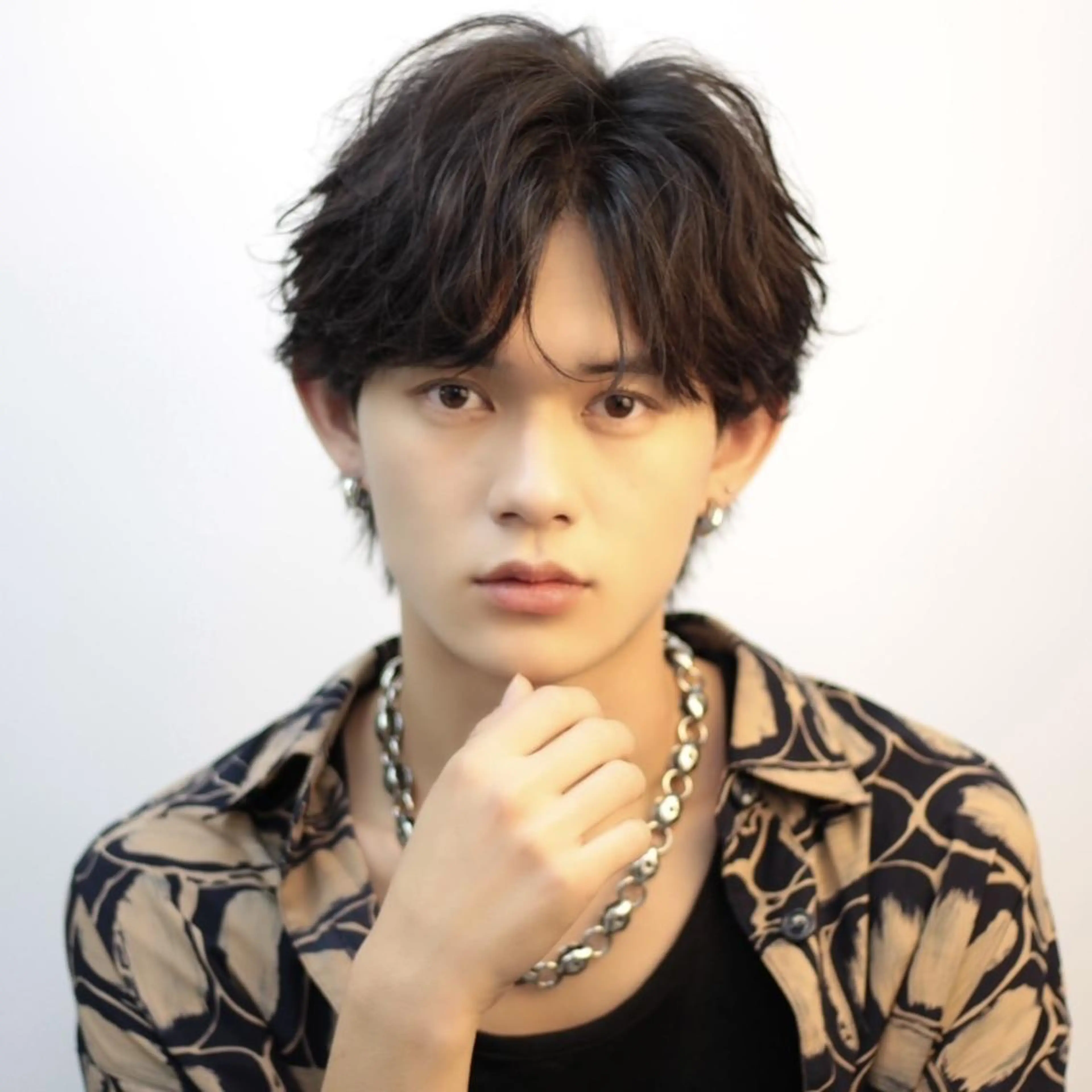 🔴【ミニモ学割限定メニュー】メンズカット➕パーマ🪞モデルのような憧れられ髪へ🪞の写真