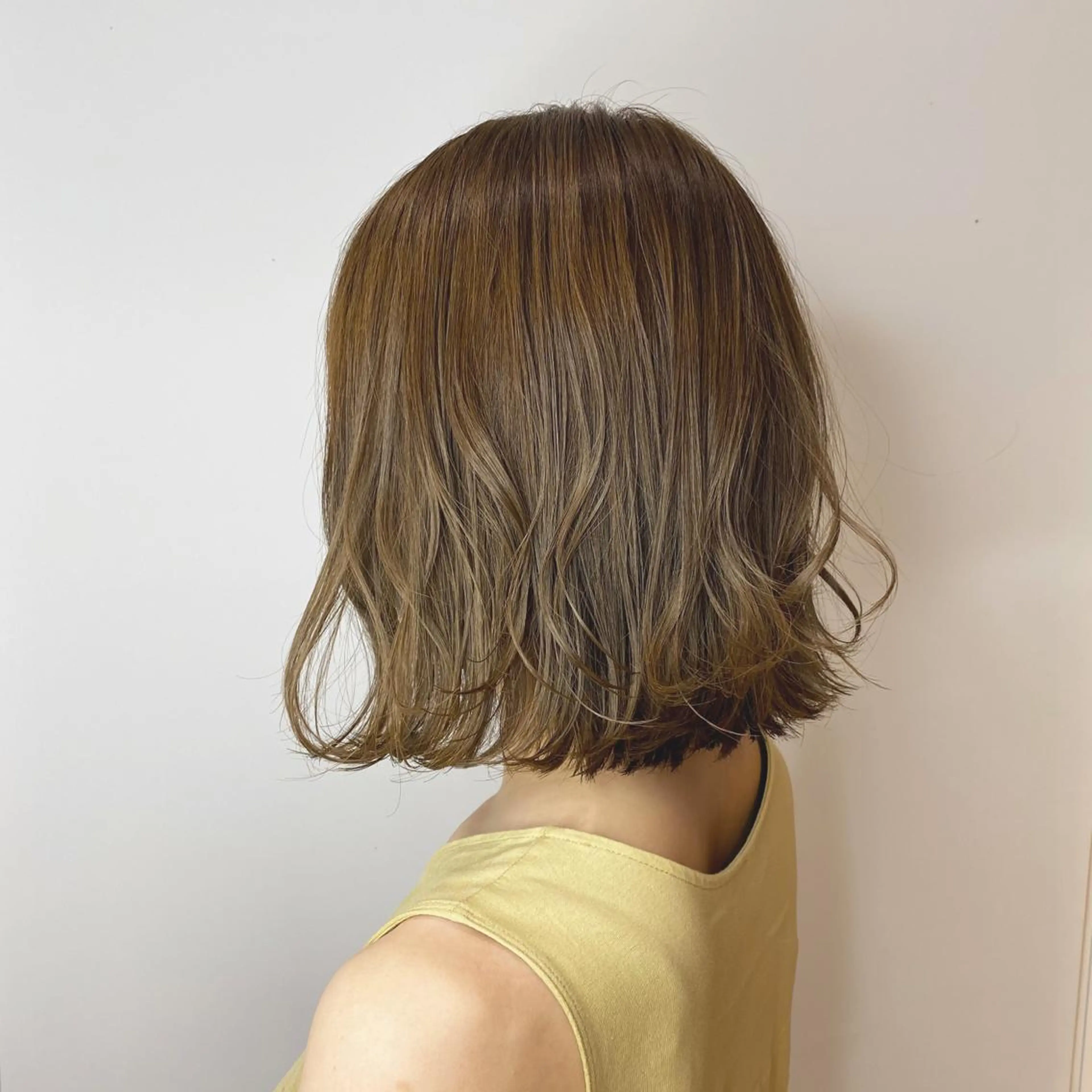 ミディアム カラー ヘアカラー トリートメント 柔らかいcolor 🌿harukaのヘアスタイル