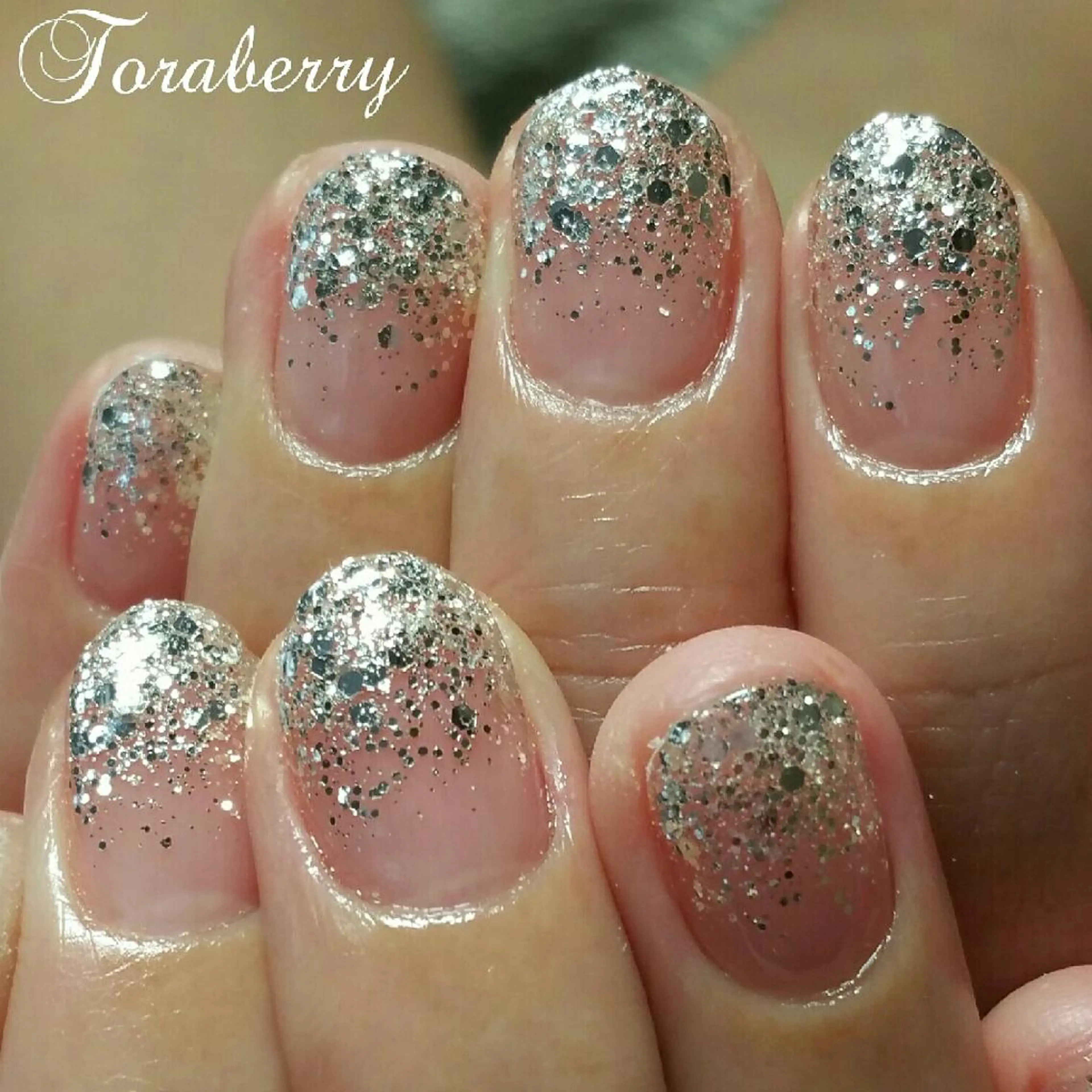 ネイル グラデーション ラメ(グリッター) ラメグラデーション ハンドネイル ネイリスト なつみのネイルデザイン