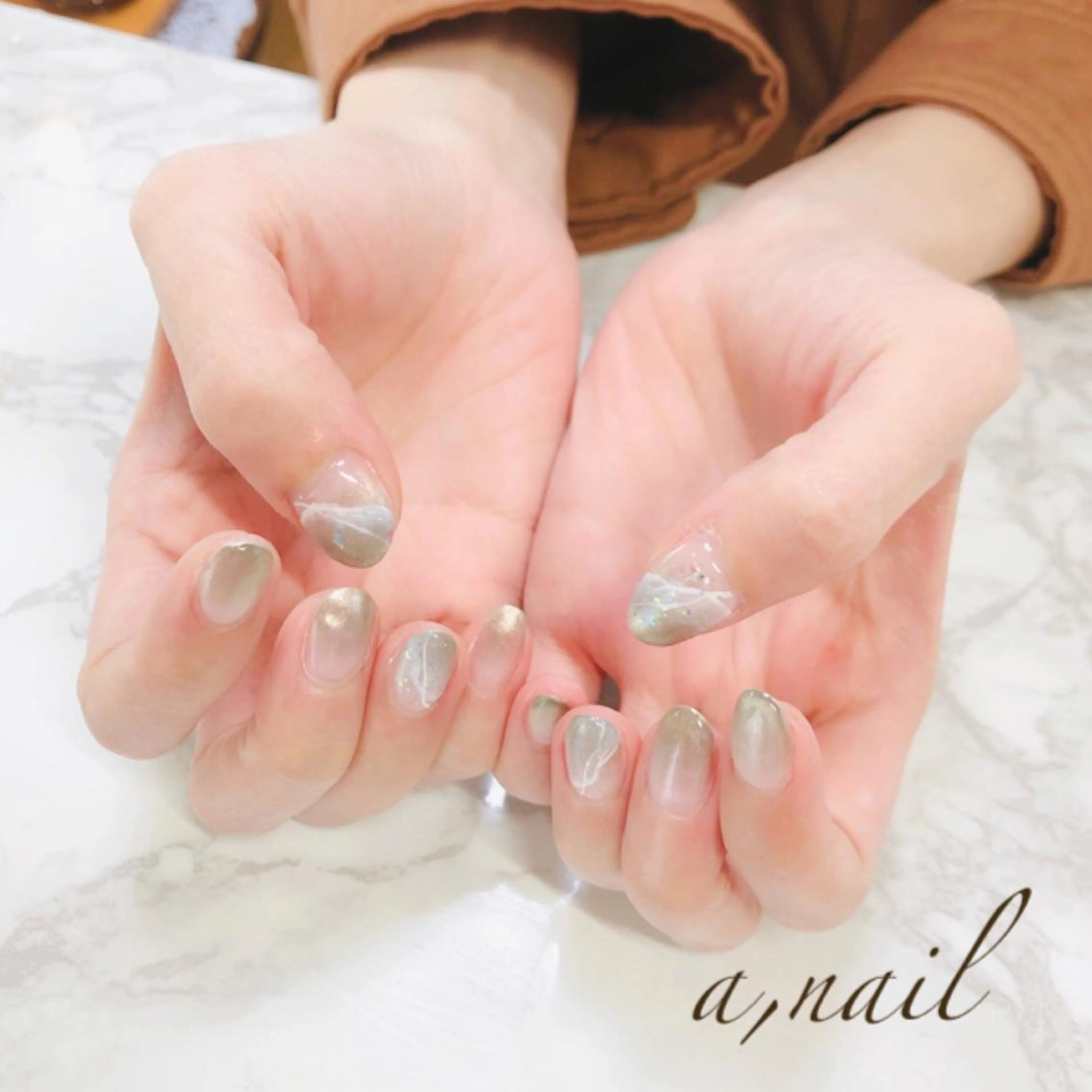 ネイル フットネイル ジェルネイル グラデーション ラメ(グリッター) ラメグラデーション ハンドネイル ネイルサロン エーネイルのネイルデザイン