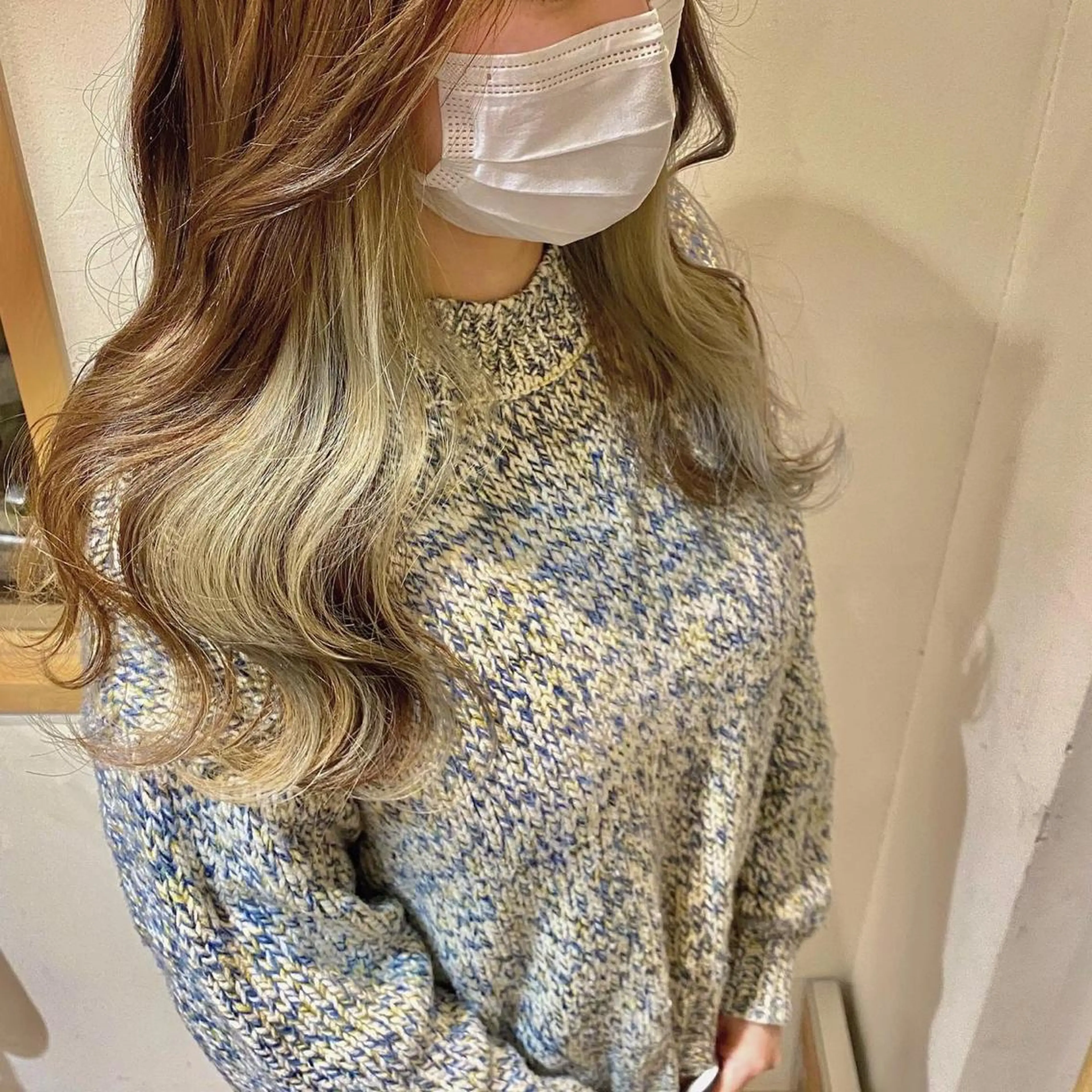 『耳上インナーカラー』　💫耳上インナー➕全体カラー💫の写真