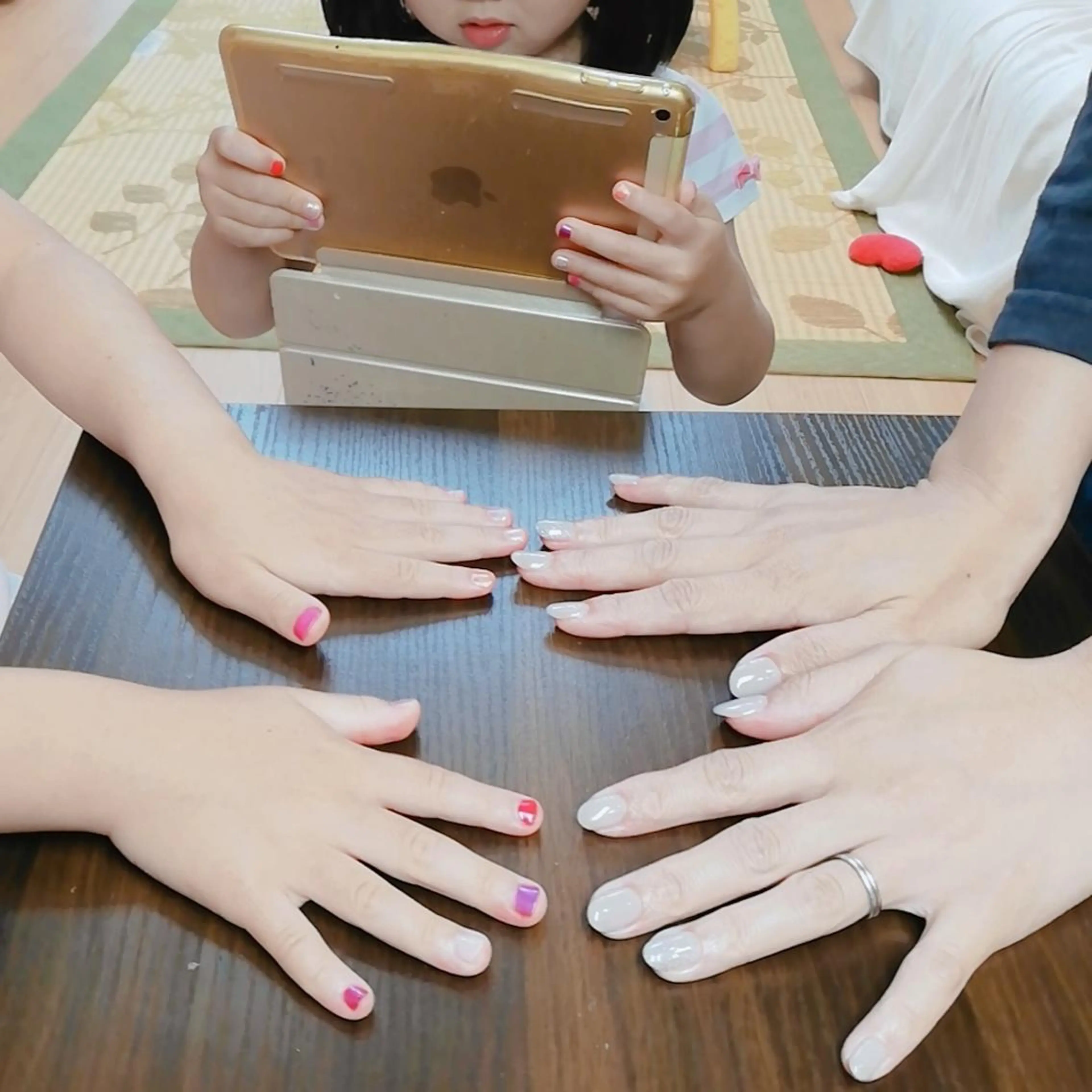 ネイル 柴崎 美幸のネイルデザイン