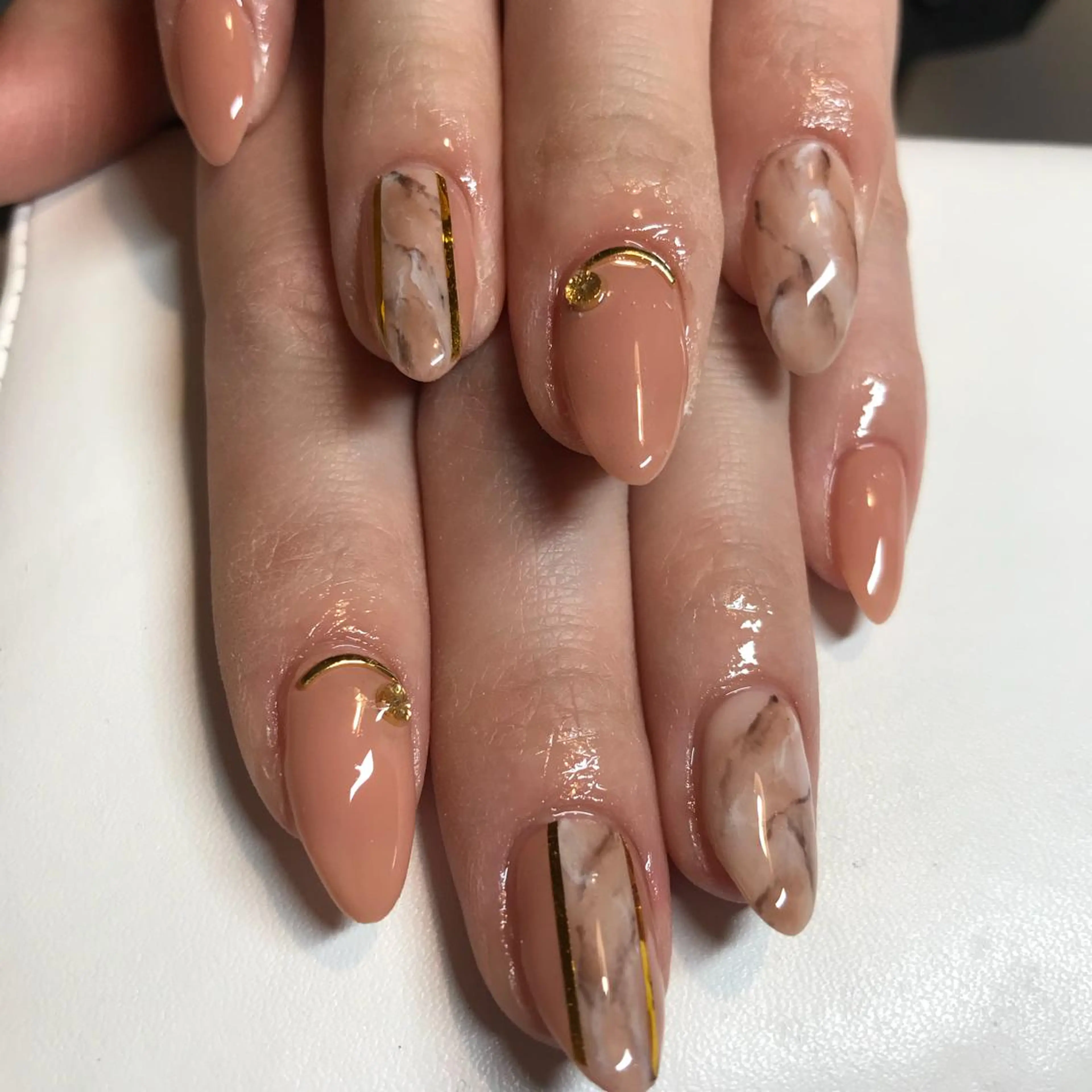 ネイル 大理石ネイル(マーブル) maggienail所属・Maggie Nagisaのネイルデザイン